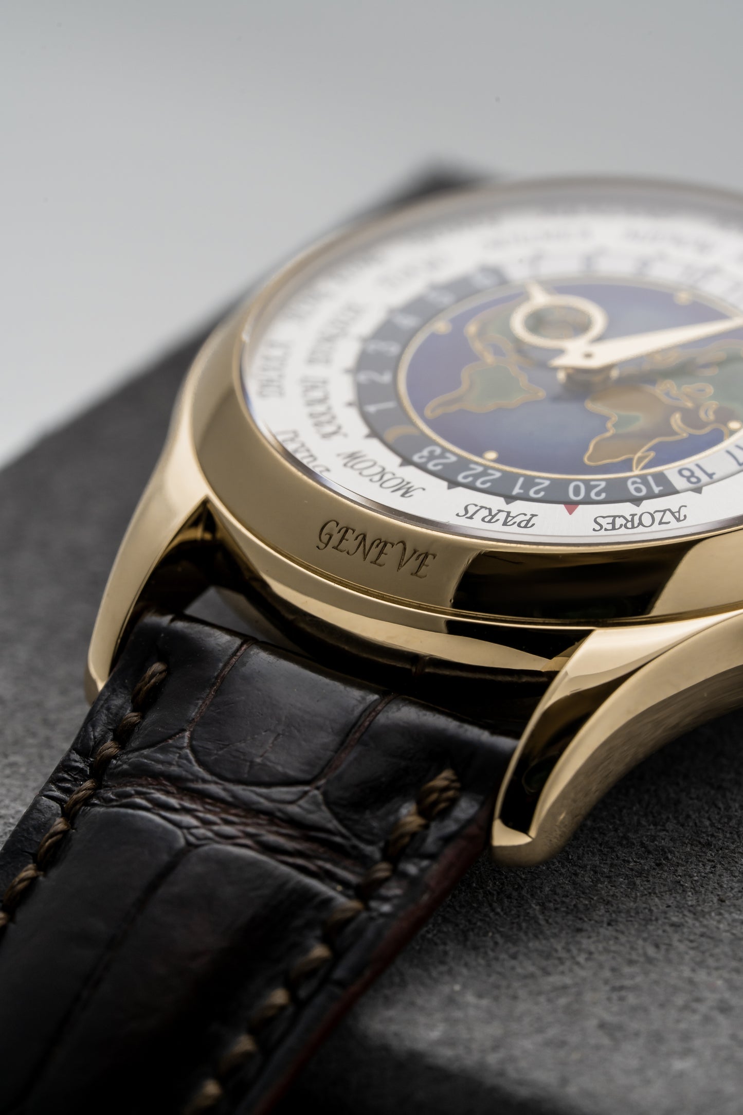 Patek Philippe 5131J-001 – Cloisonné Enamel World Time, Yellow Gold