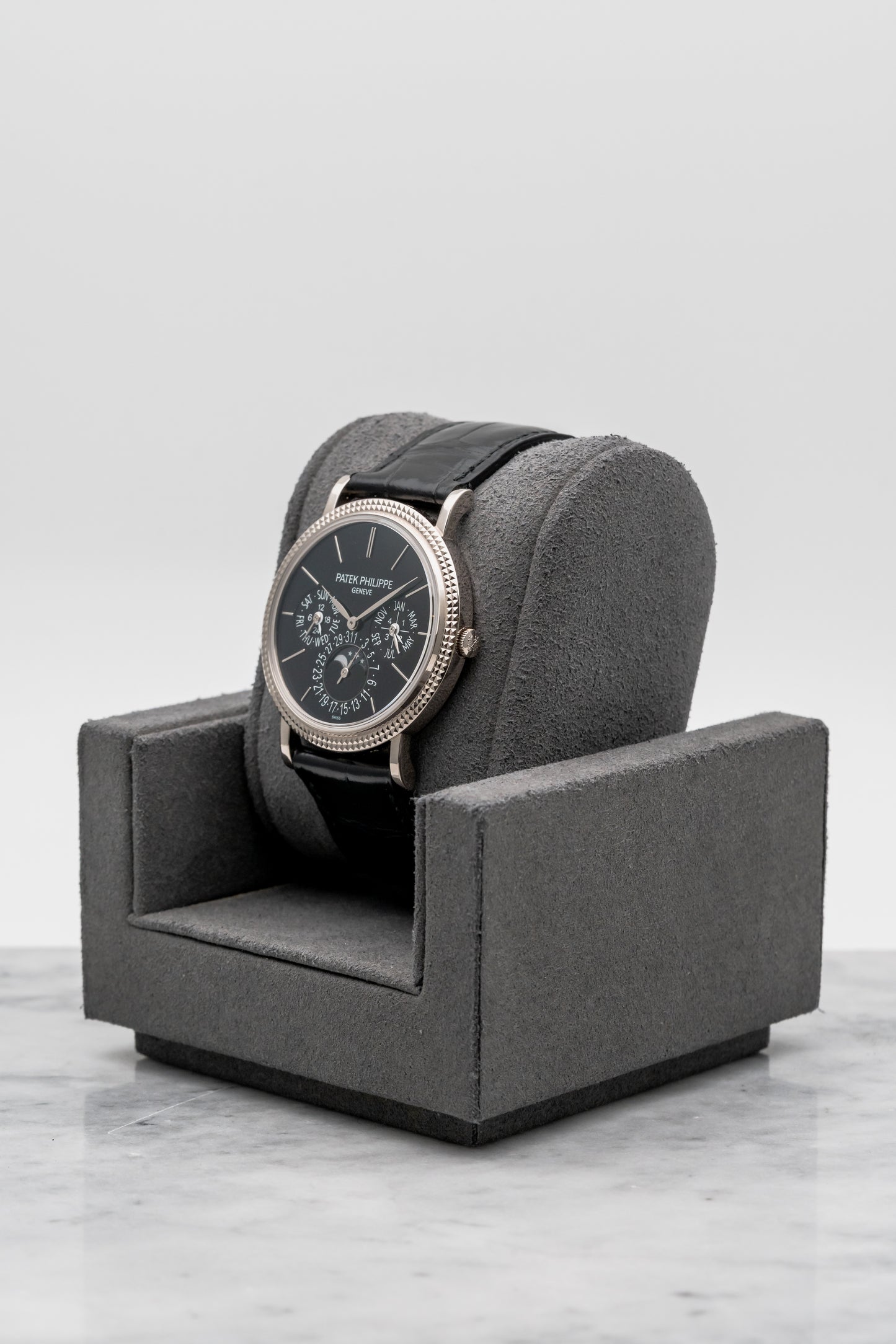 Patek Philippe Calatrava Perpetual Calendar 5139G-010 Black Dial