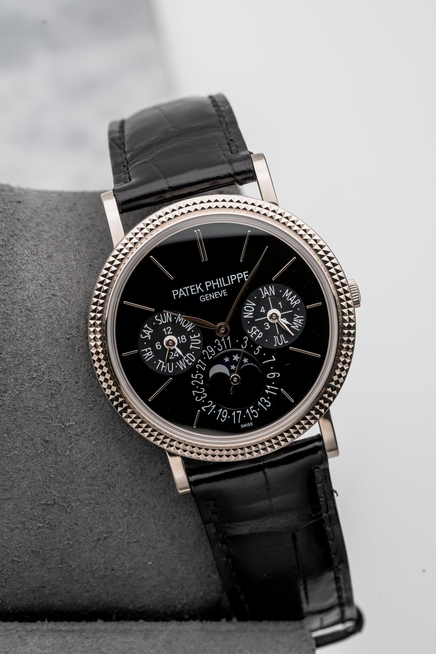 Patek Philippe Calatrava Perpetual Calendar 5139G-010 Black Dial