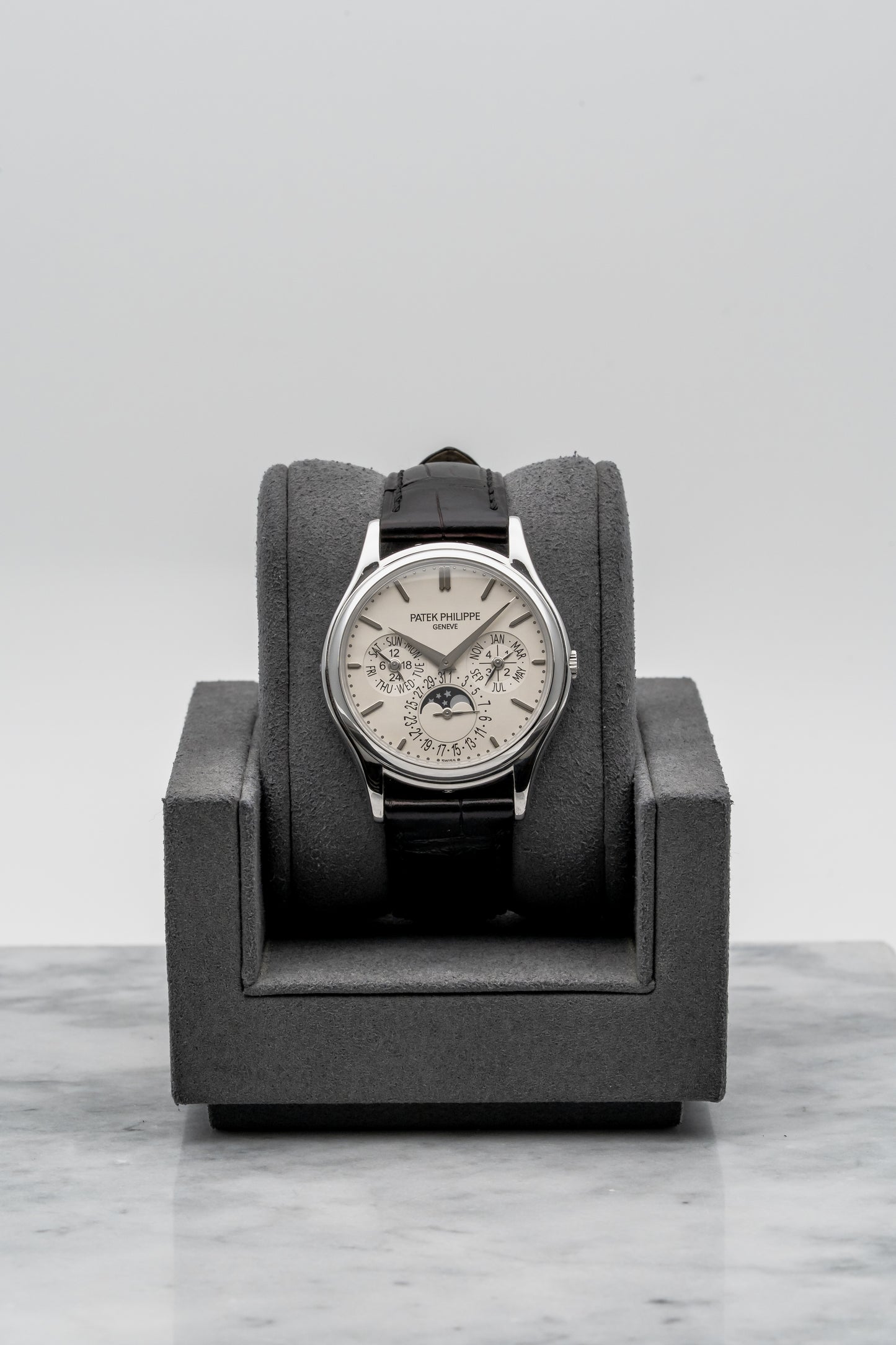 Patek Philippe Perpetual Calendar 5140G White Dial