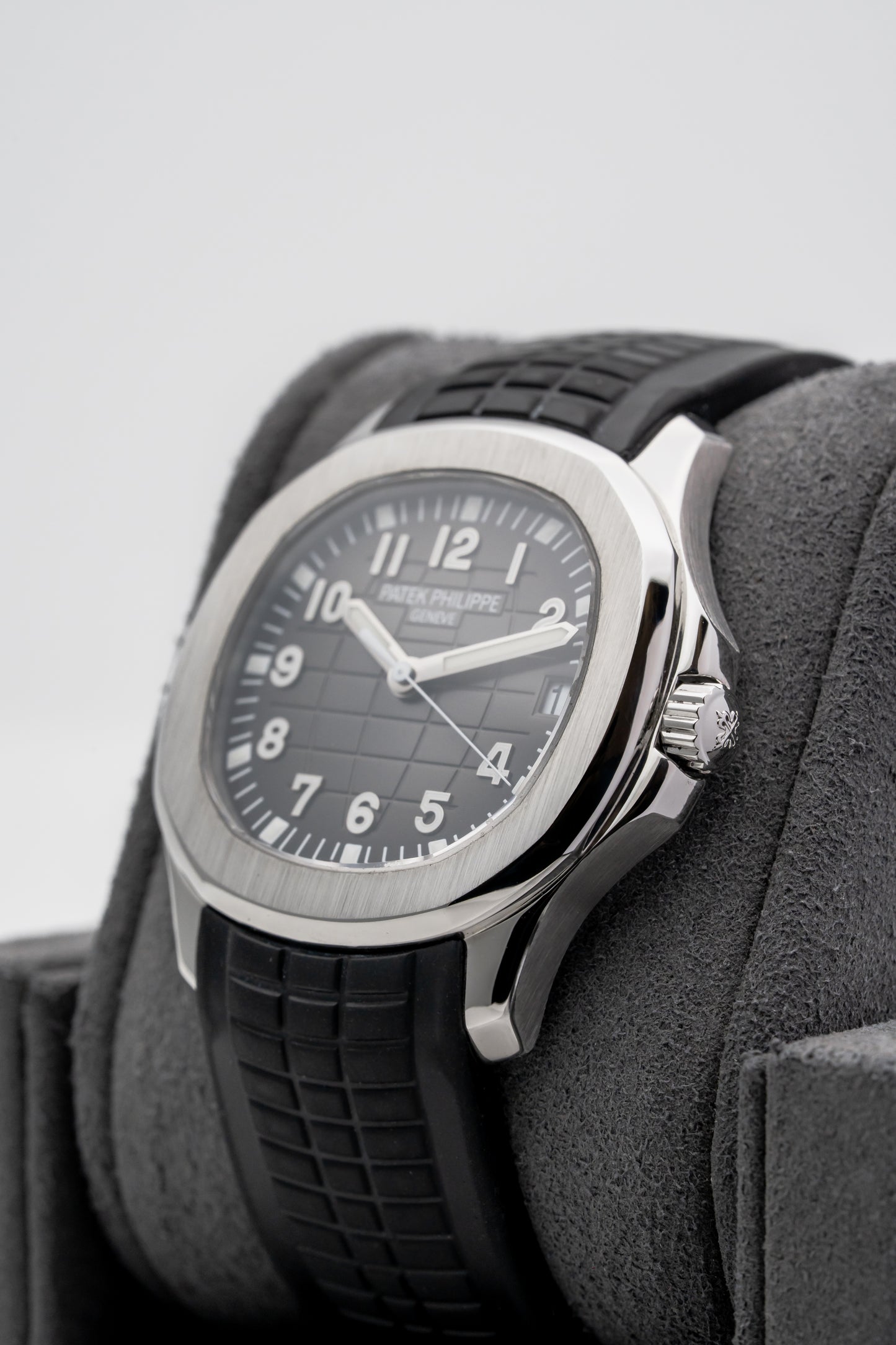 Patek Philippe Aquanaut 5165A Black Dial