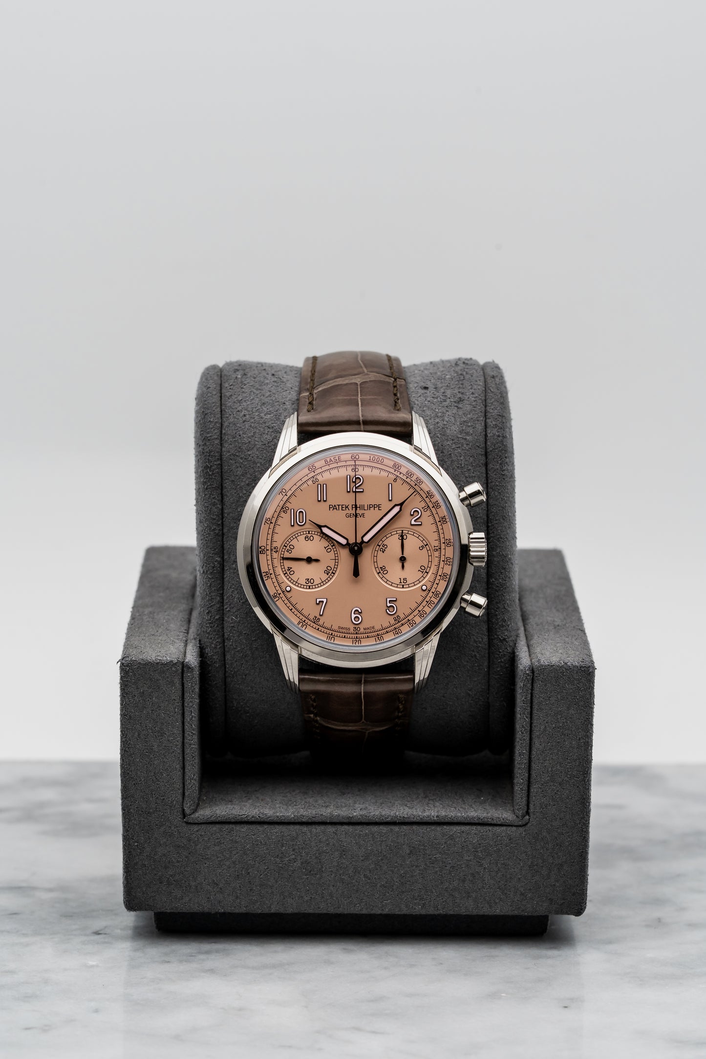 Patek Philippe 5172G-010 – Salmon Dial, White Gold Chronograph