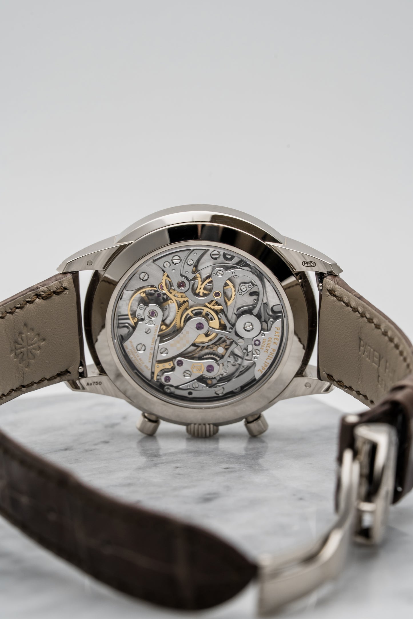 Patek Philippe 5172G-010 – Salmon Dial, White Gold Chronograph