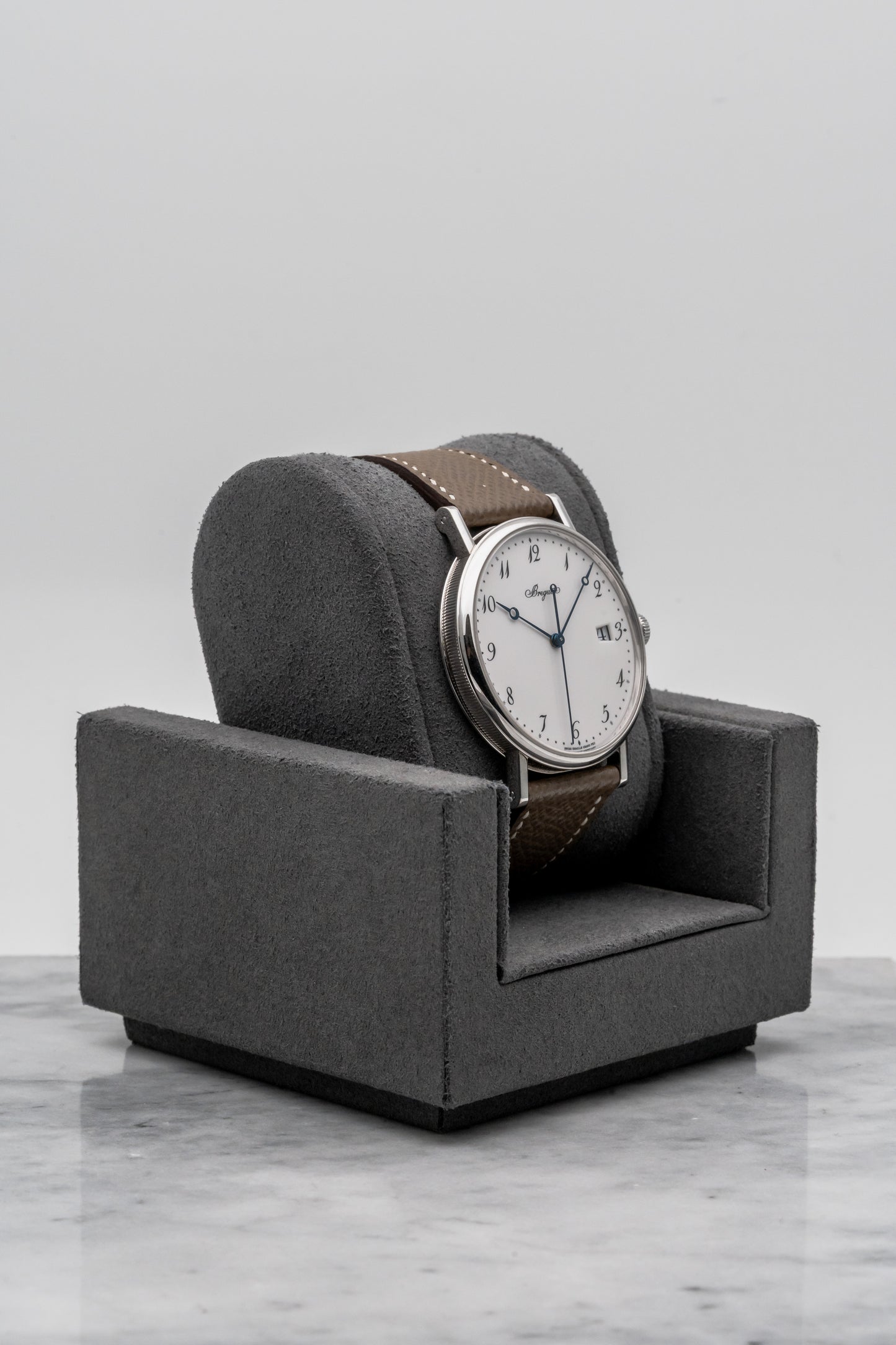 Breguet Classique 5177BB/29/9V6 White Gold, Enamel Dial