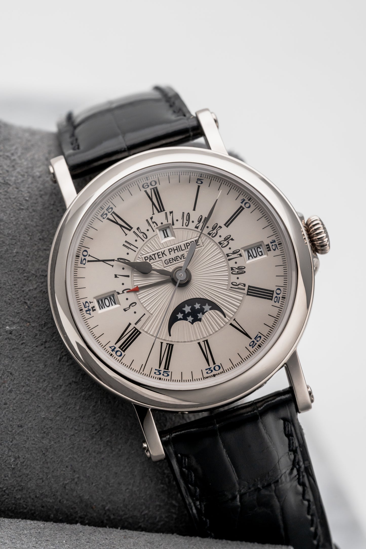 Patek Philippe Retrograde Perp Calendar 5159G
