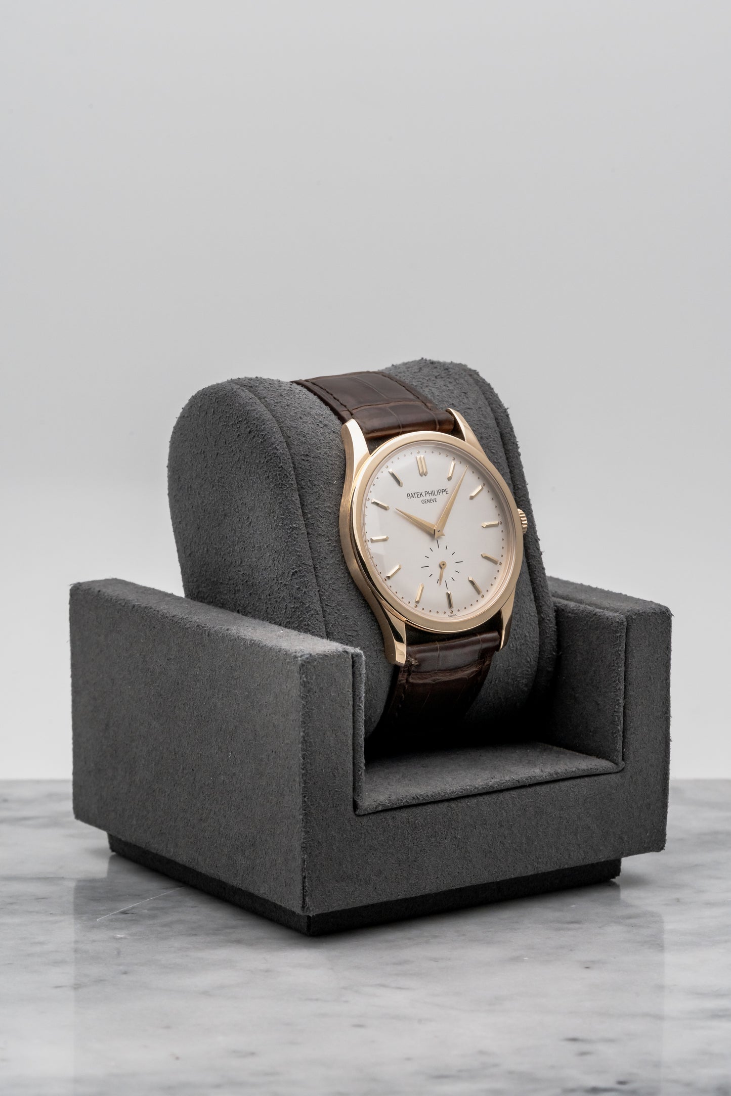 Patek Philippe Calatrava 5196J-001 Yellow Gold, Silver Dial