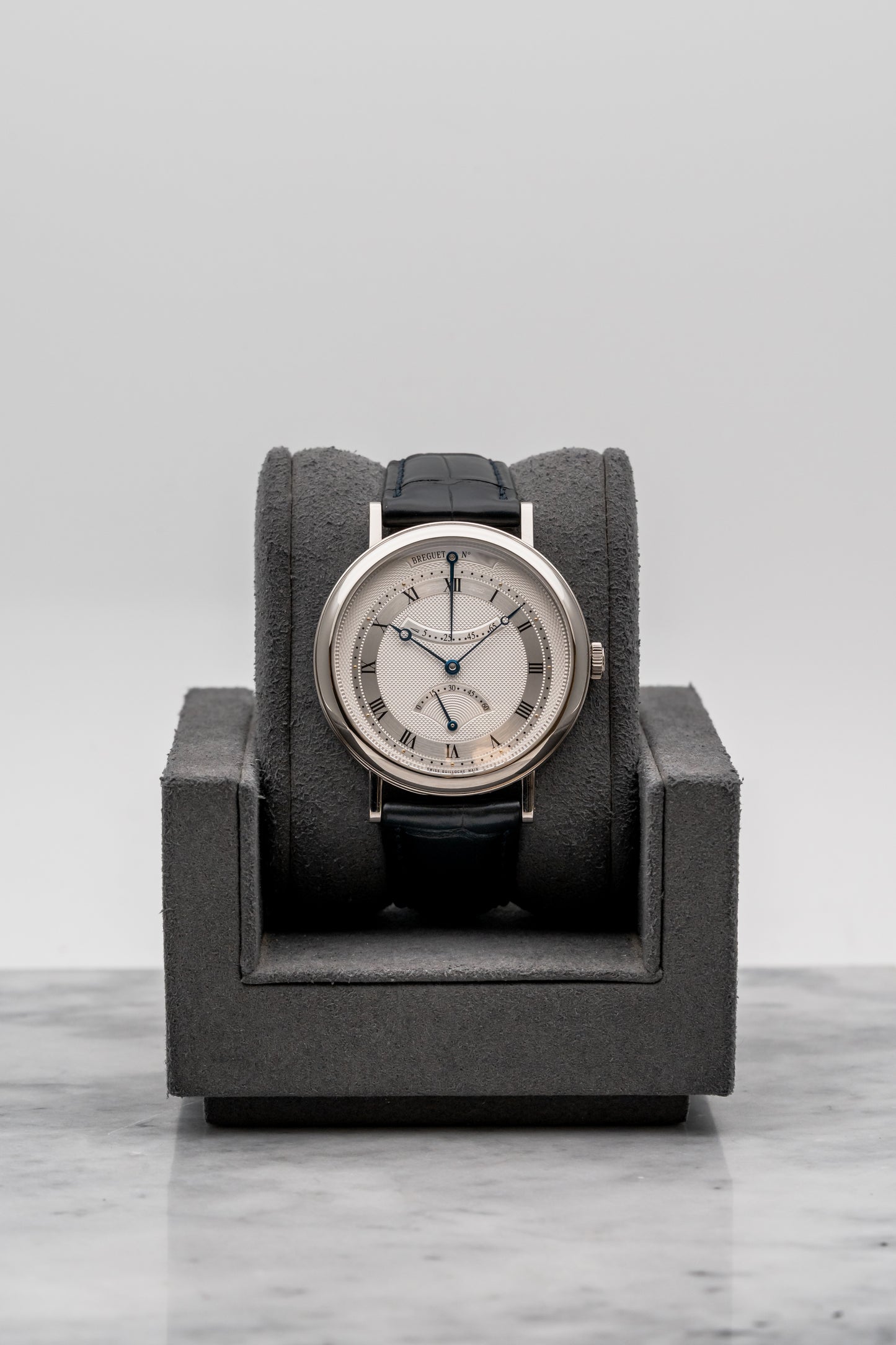 Breguet Classique Retrograde Seconds 5207BB/12/9V6 White Dial