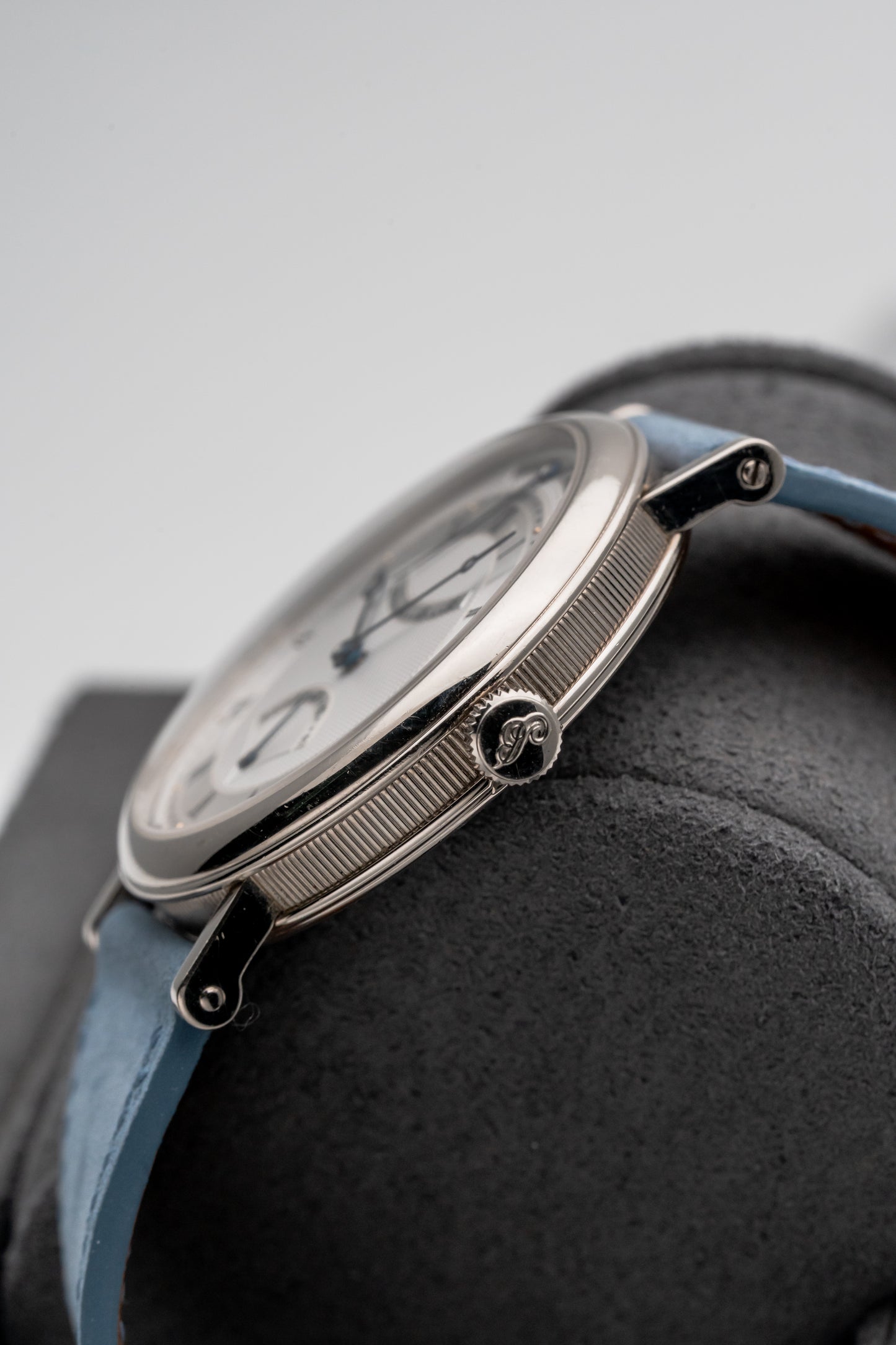 Breguet Classique Retrograde Seconds 5207BB White Dial