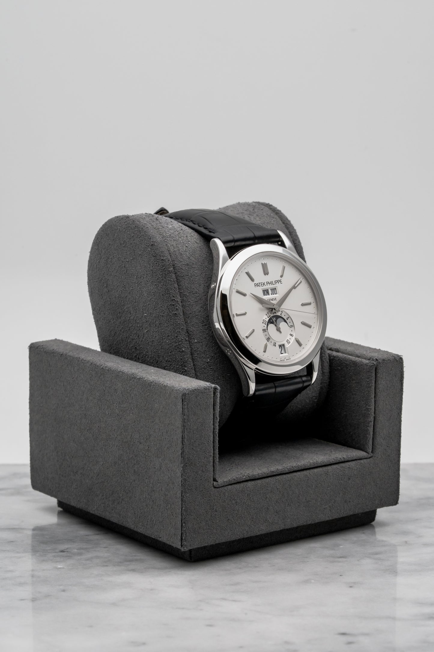 Patek Philippe 5396G Annual Calendar, Silver Opaline Dial