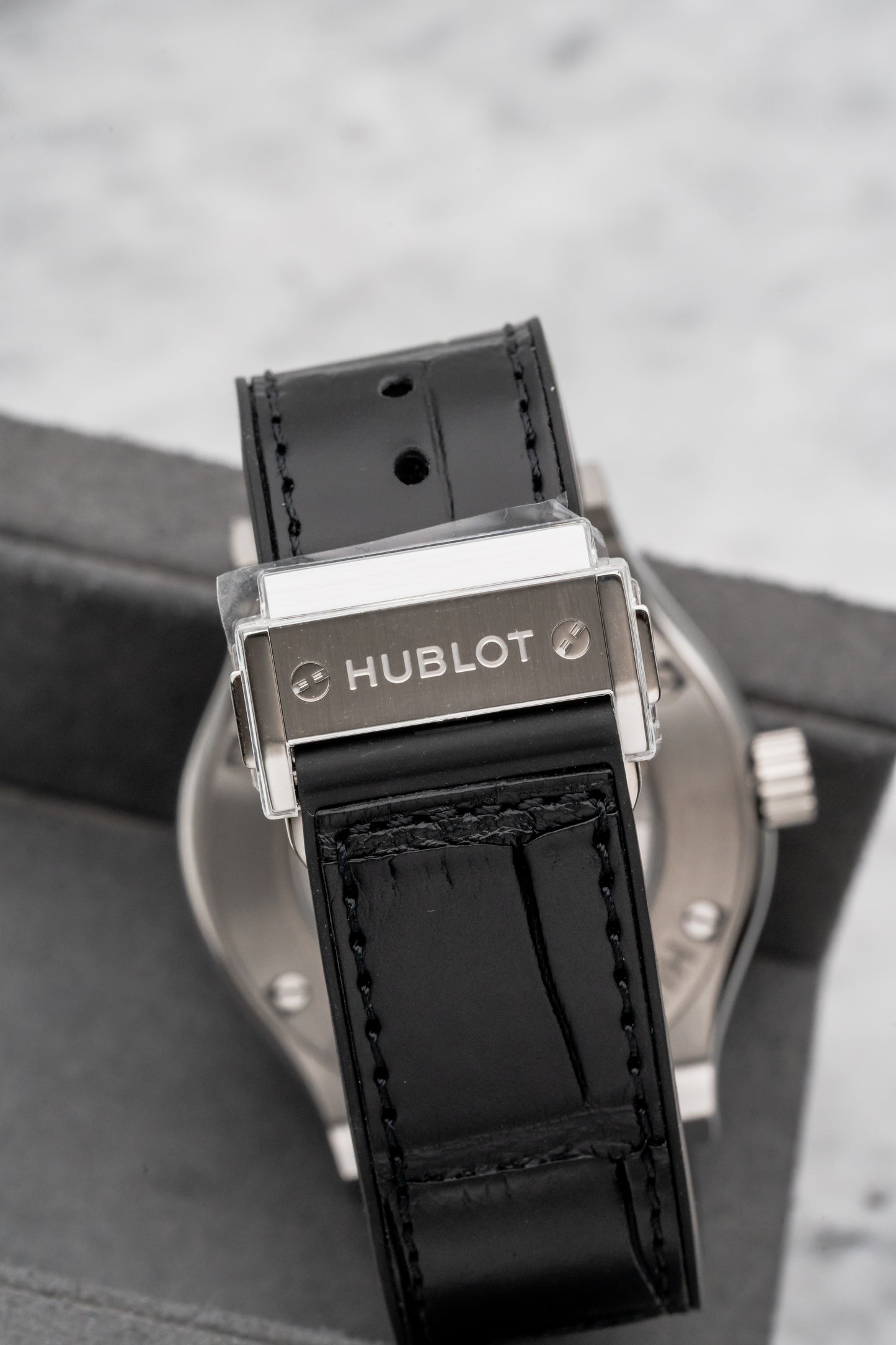 Hublot Classic Fusion Titanium 42 542.NX.1171.LR