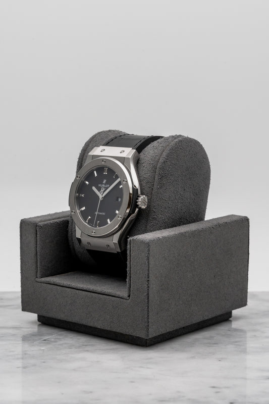 Hublot Classic Fusion Titanium 42 542.NX.1171.LR