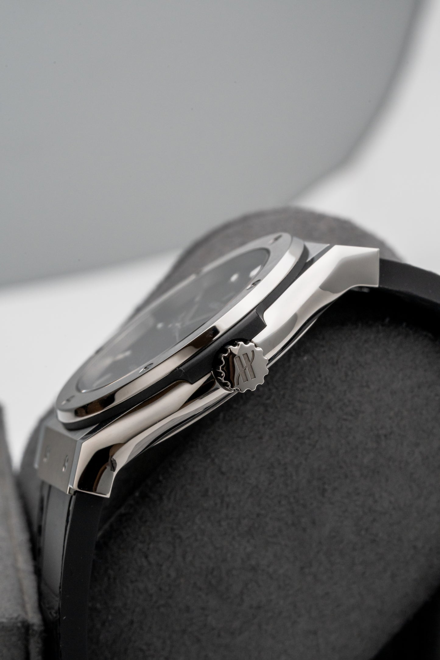 Hublot Classic Fusion Titanium 42 542.NX.1171.LR