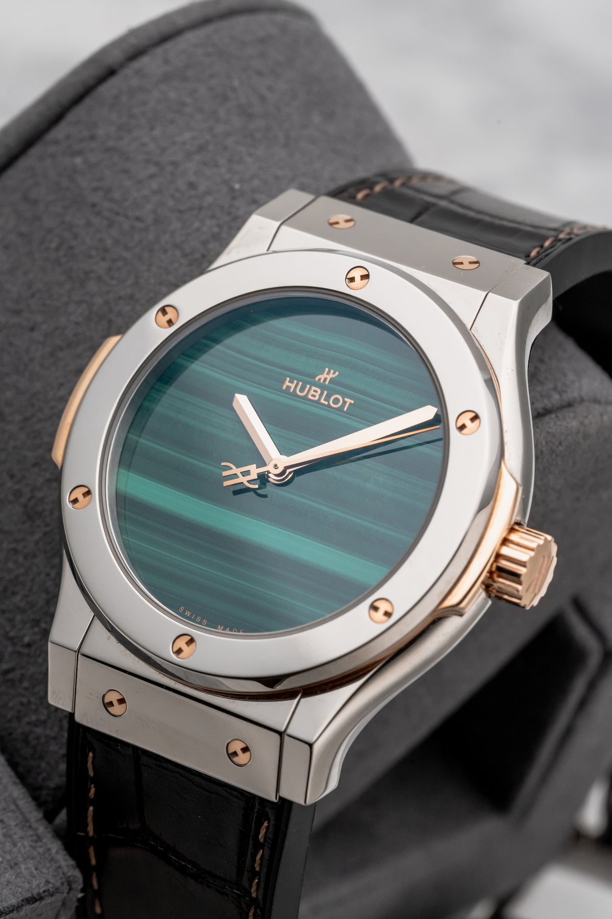 Hublot Classic Fusion 42mm Elements Special Edition 542.NX.849M.LR.THG21 Malachite Dial