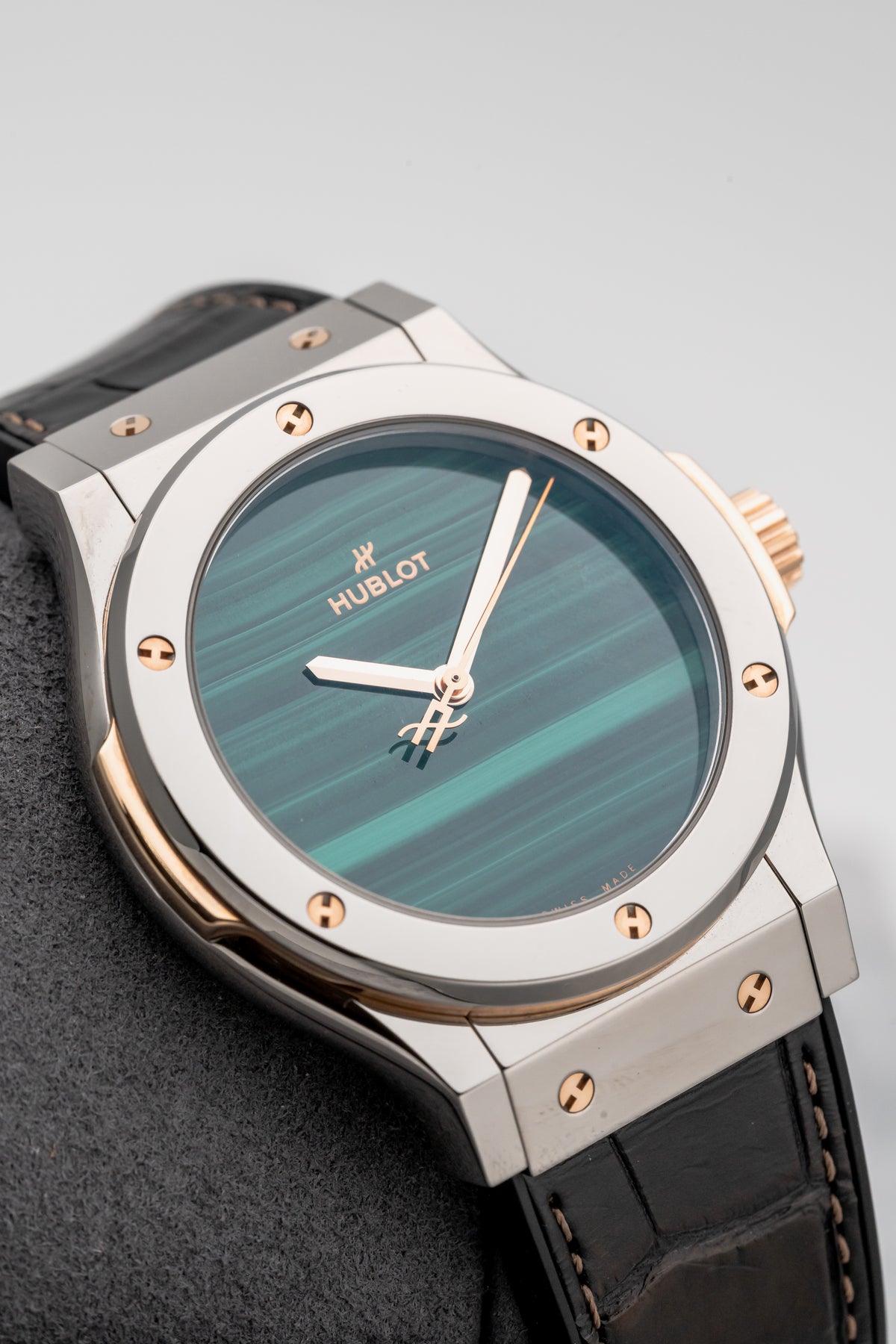 Hublot Classic Fusion 42mm Elements Special Edition 542.NX.849M.LR.THG21 Malachite Dial