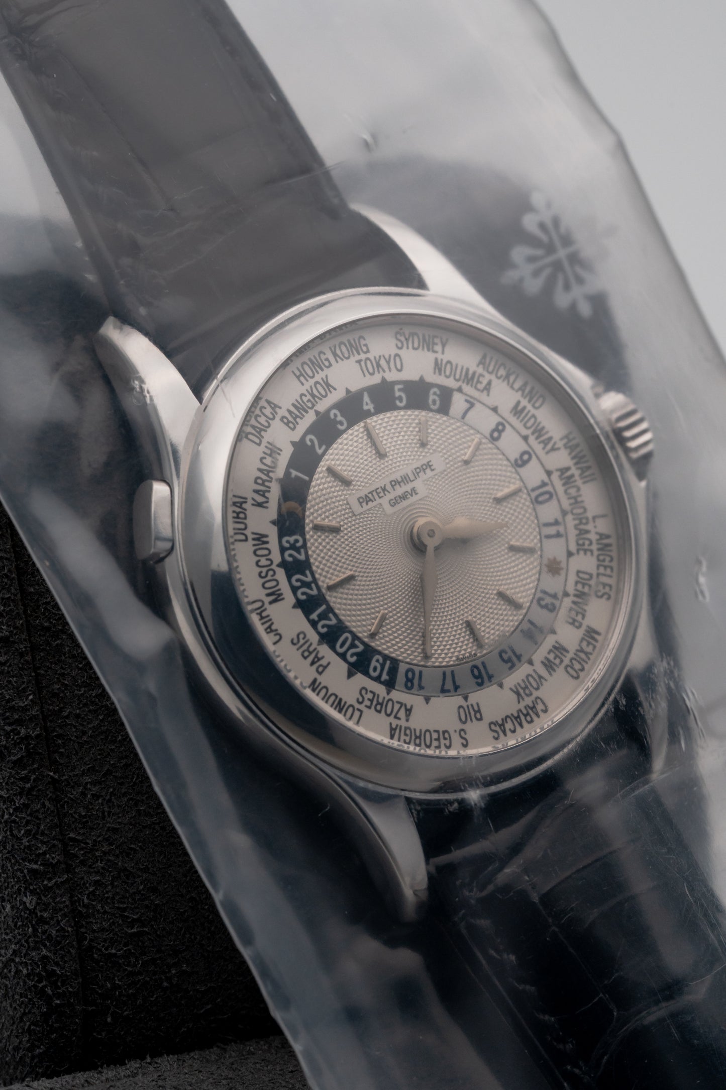 Patek Philippe World Time 5110G-001