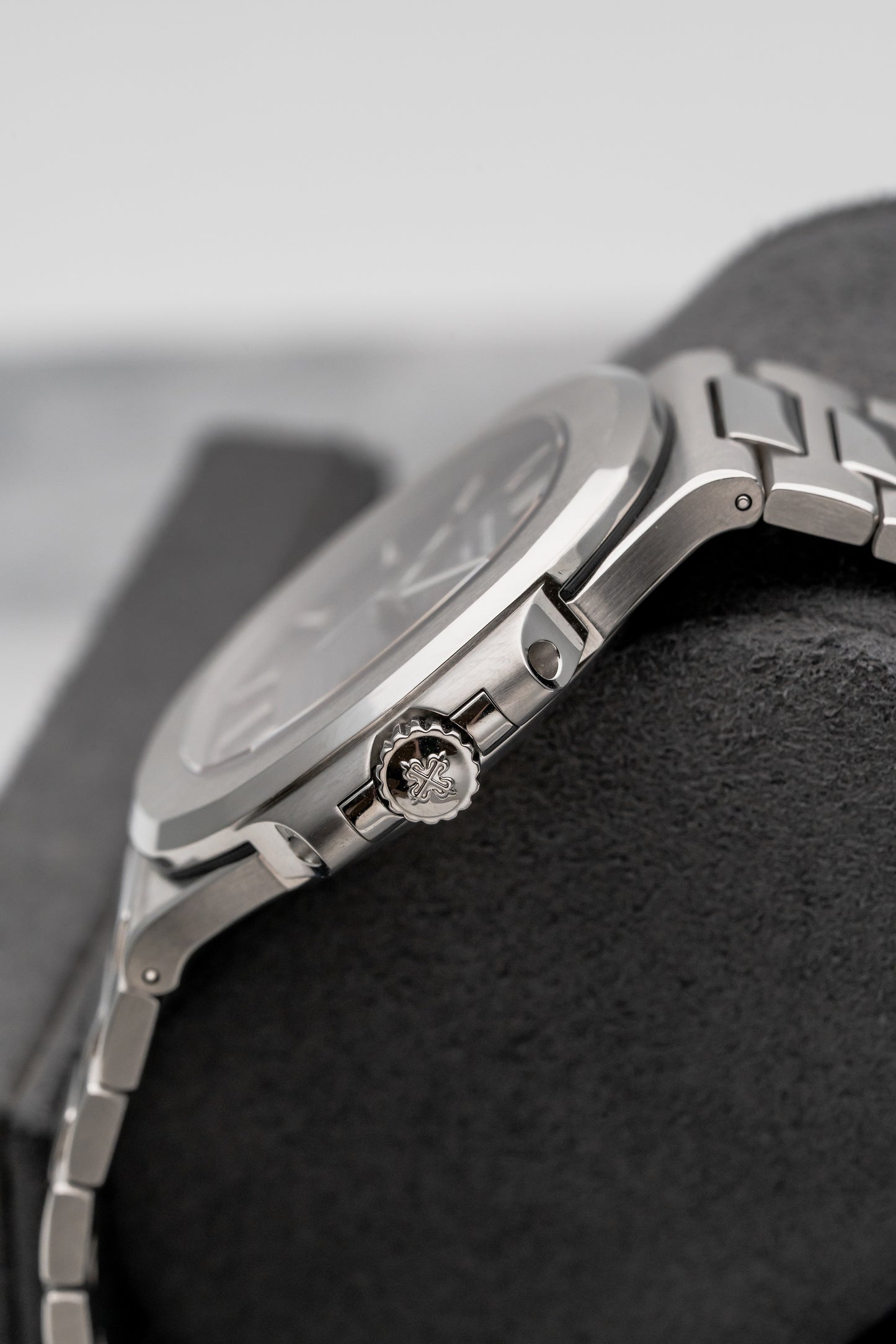 Patek Philippe Nautilus 5711/1A-001 Blue Dial