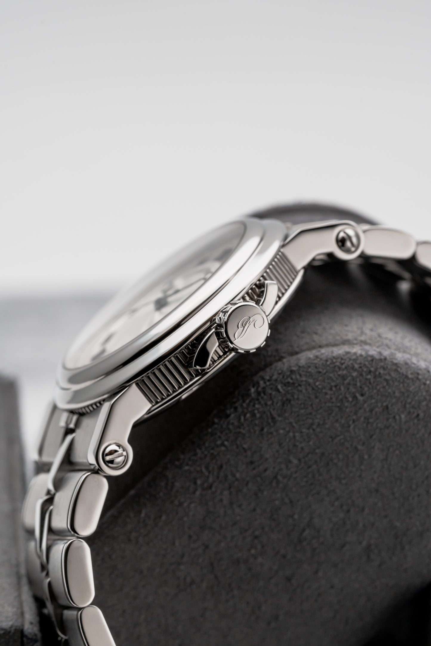 Breguet Marine 5817ST/12/SM0, Silver Guilloché Dial, Stainless Steel