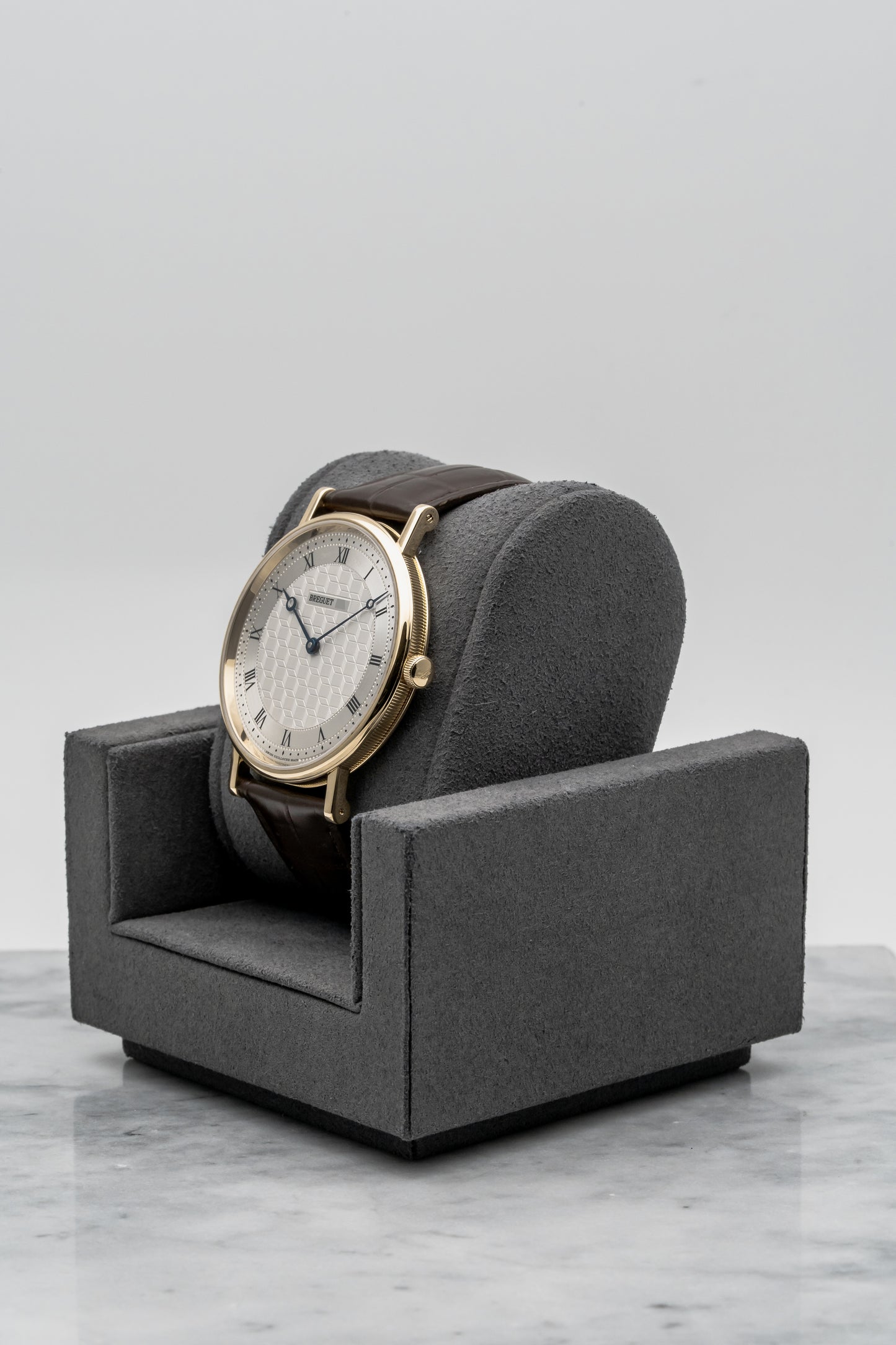 Breguet Classique 5967BA/11/9W6 Yellow Gold, Silver Guilloché