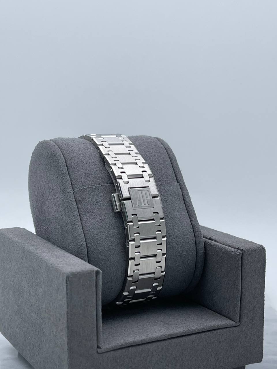 Audemars Piguet Royal Oak 15202ST "Jumbo"