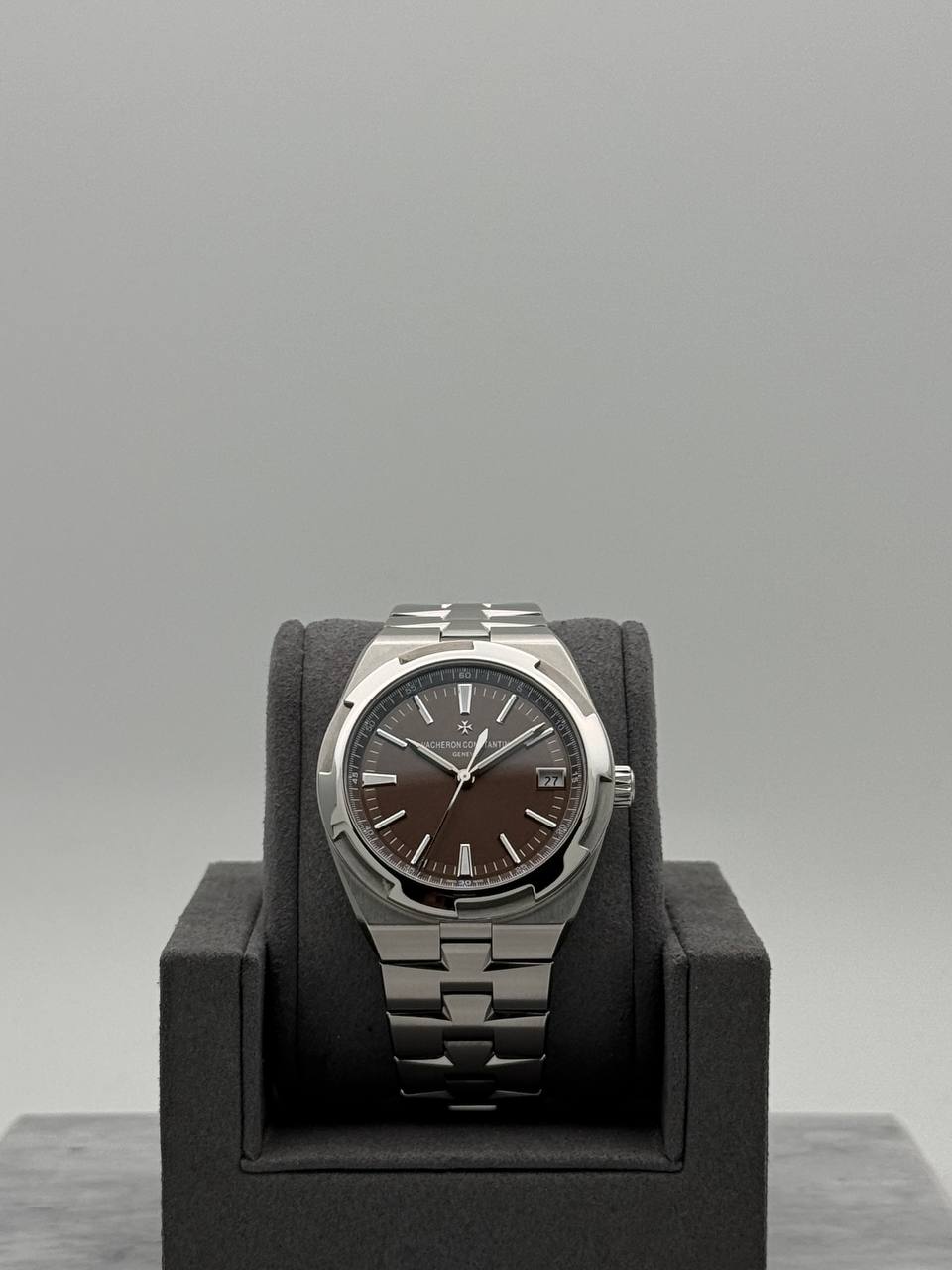 Vacheron Constantin Overseas 4500V/110A-B146 Brown Dial