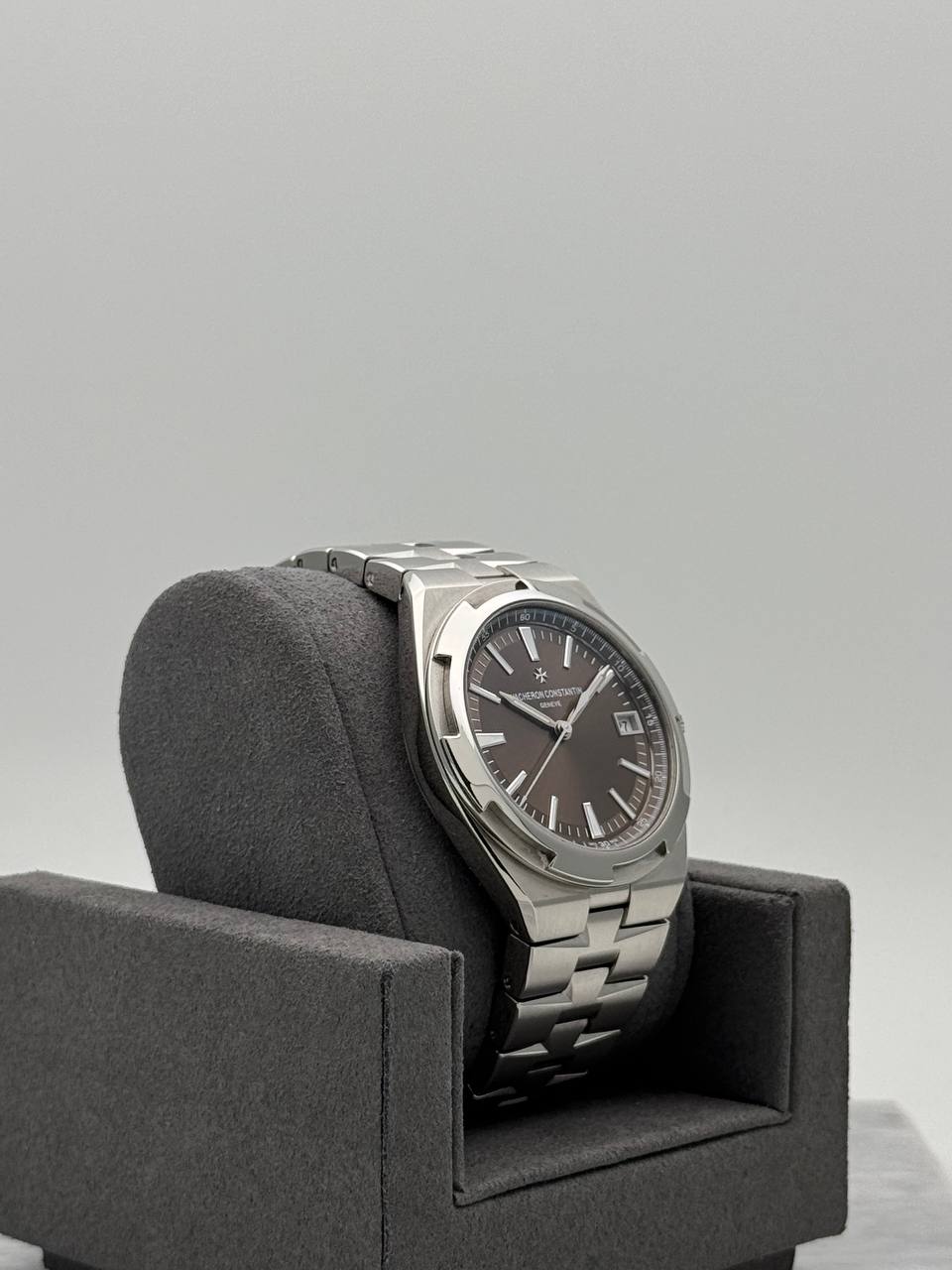 Vacheron Constantin Overseas 4500V/110A-B146 Brown Dial