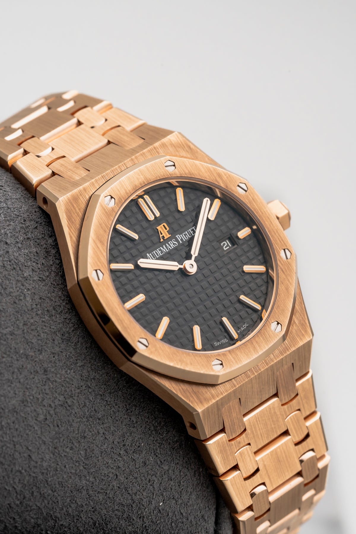 Audemars Piguet Royal Oak 67650OR Rose Gold Brown Dial