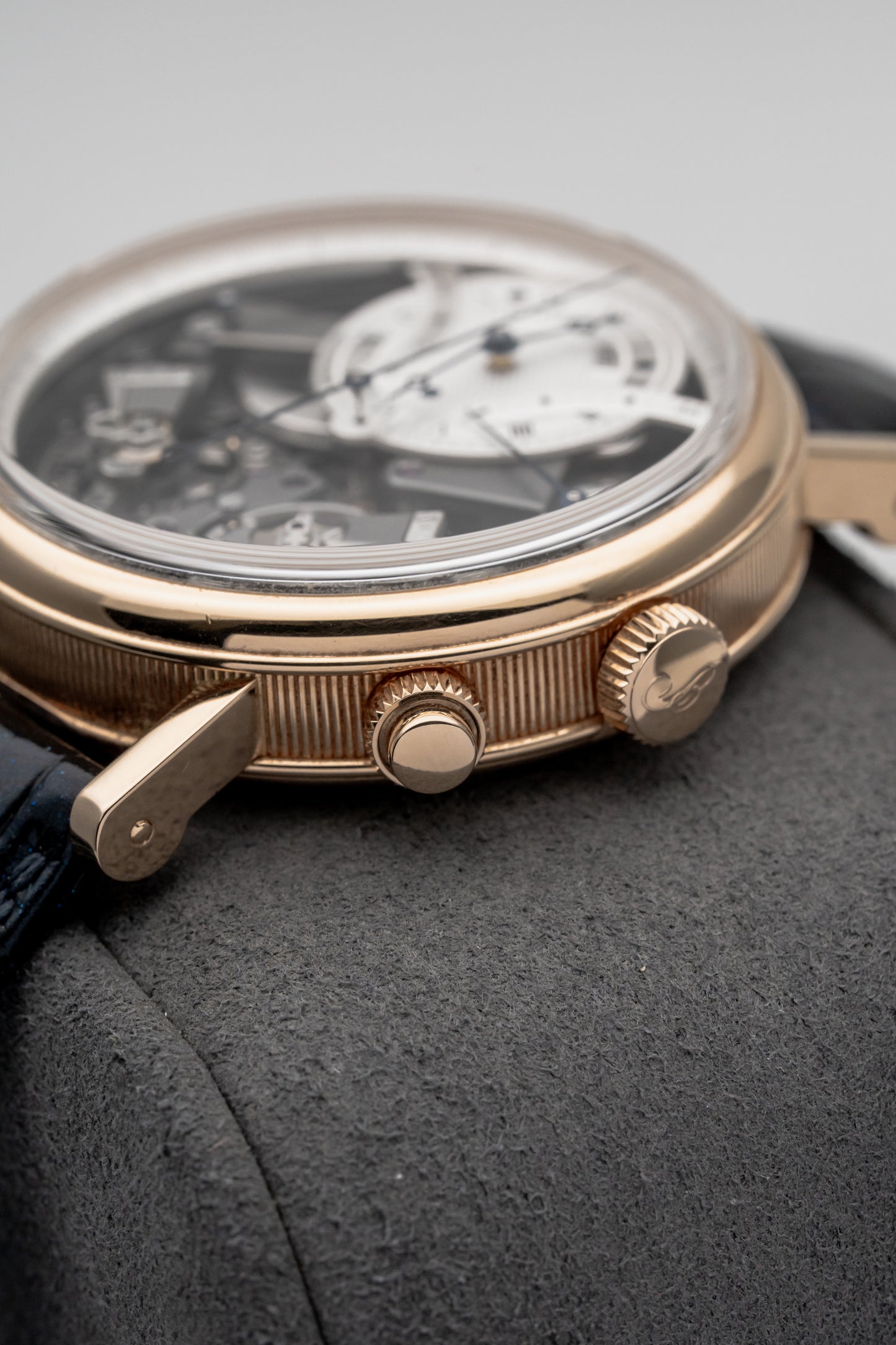 Breguet Tradition Chronographe Indépendant 7077BR/G1/9XV, Silver Dial