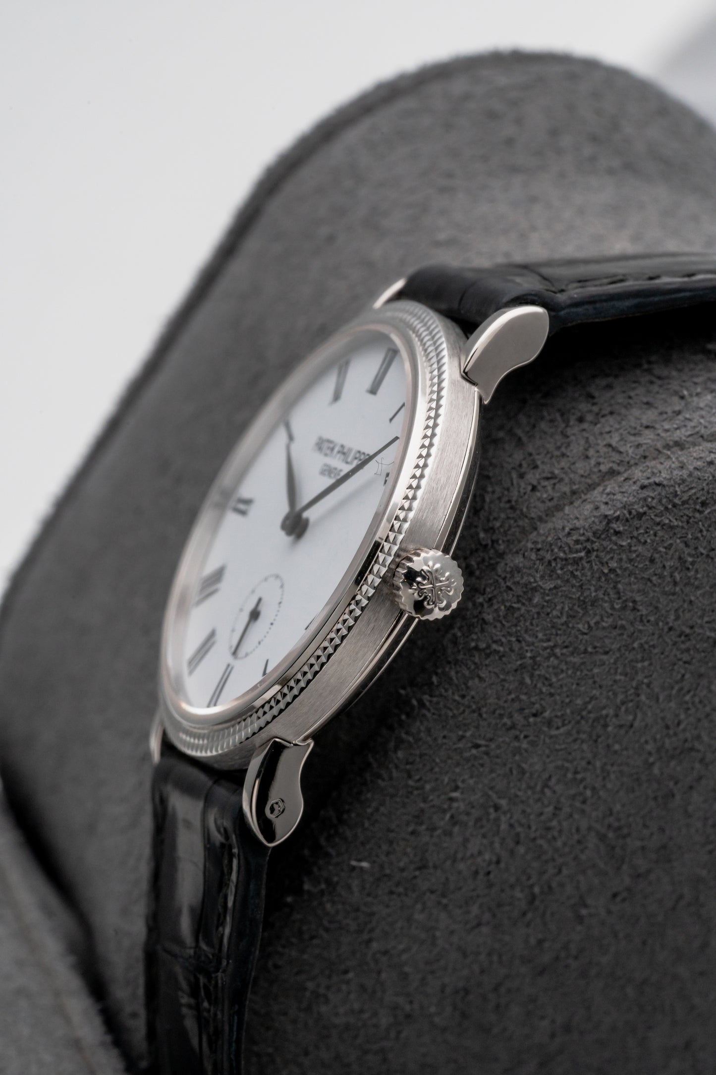 Patek Philippe Calatrava Clous de Paris 7119G-010