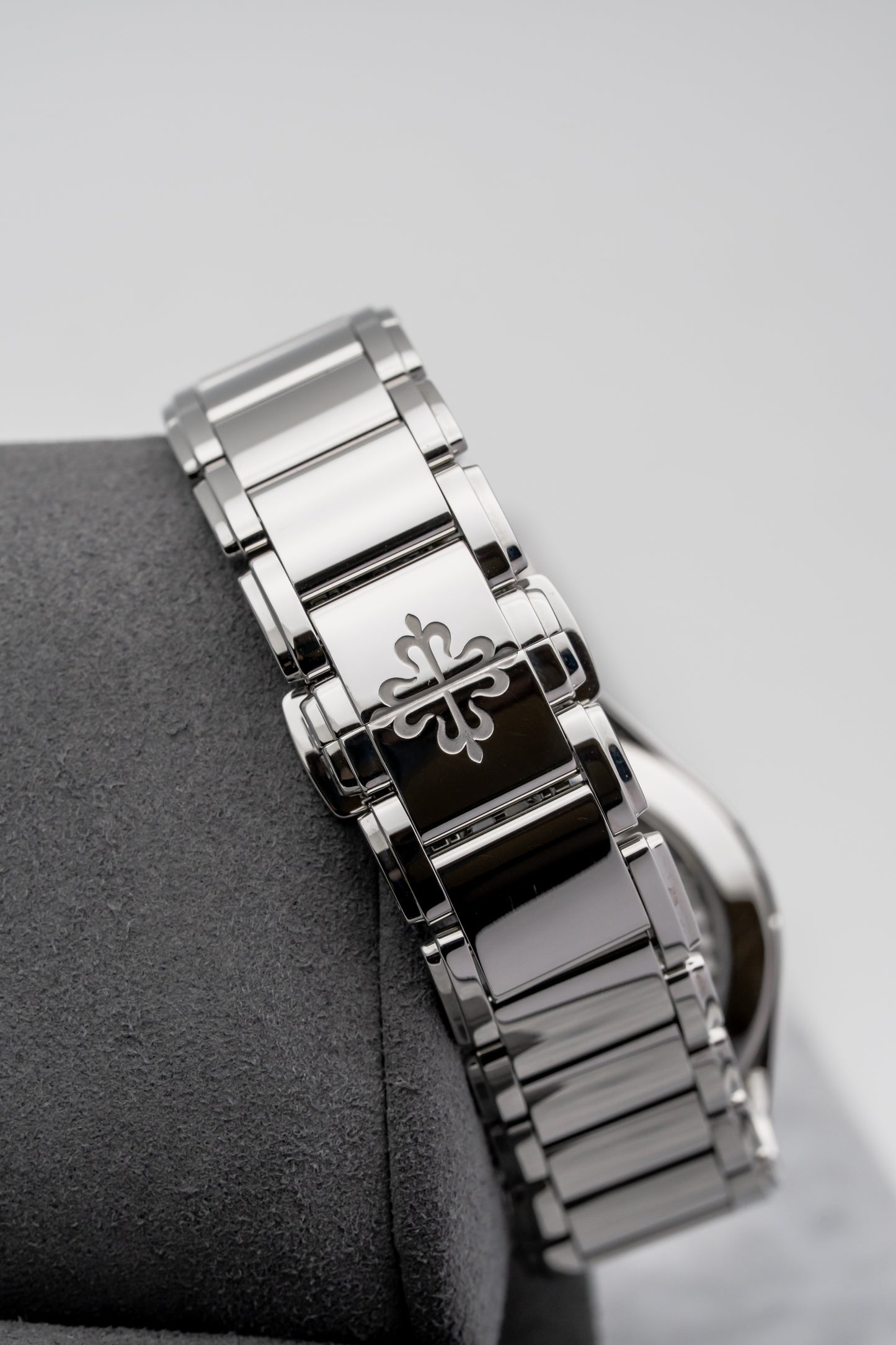 Patek Philippe Twenty-4 Automatic 7300/1200A, Grey Dial