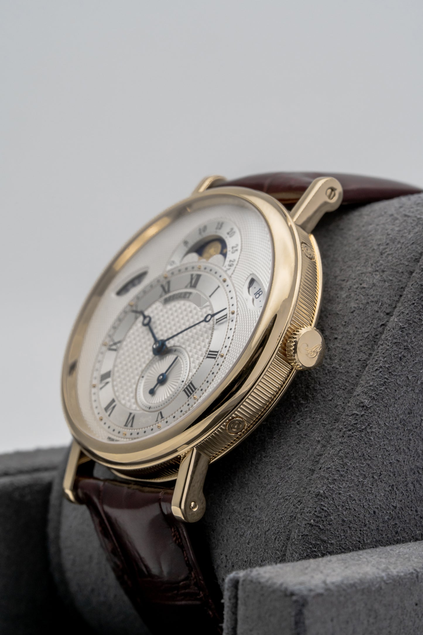 Breguet Classique Calendrier 7337BA/12/9V6 Yellow Gold, Silver Guilloché Dial