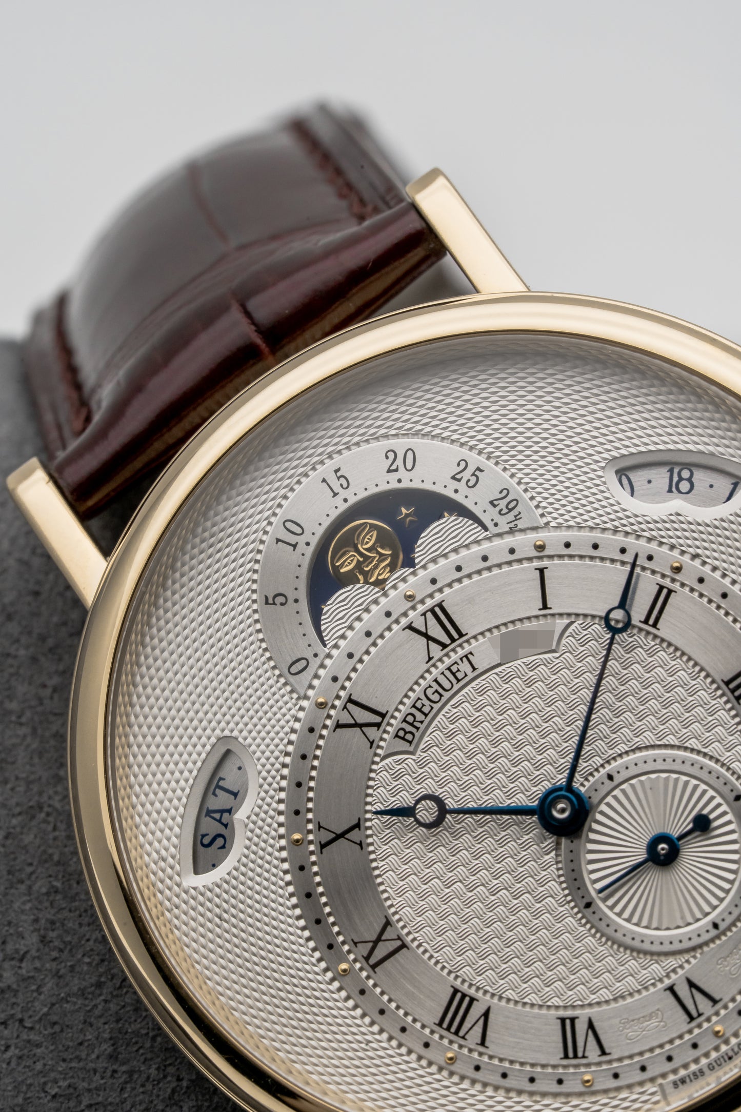Breguet Classique Calendrier 7337BA/12/9V6 Yellow Gold, Silver Guilloché Dial