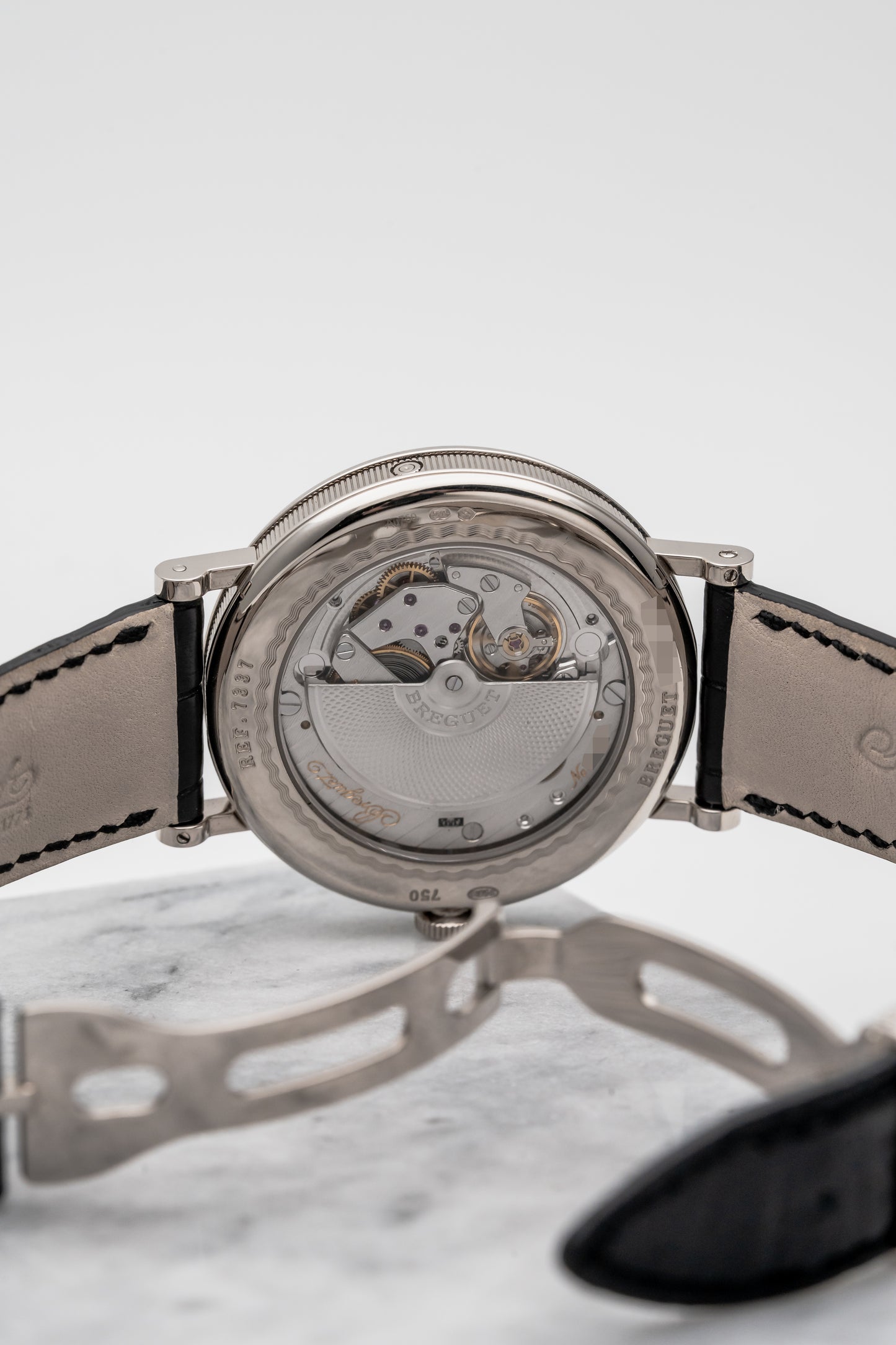 Breguet Classique Calendrier 7337BB/1E/9V6