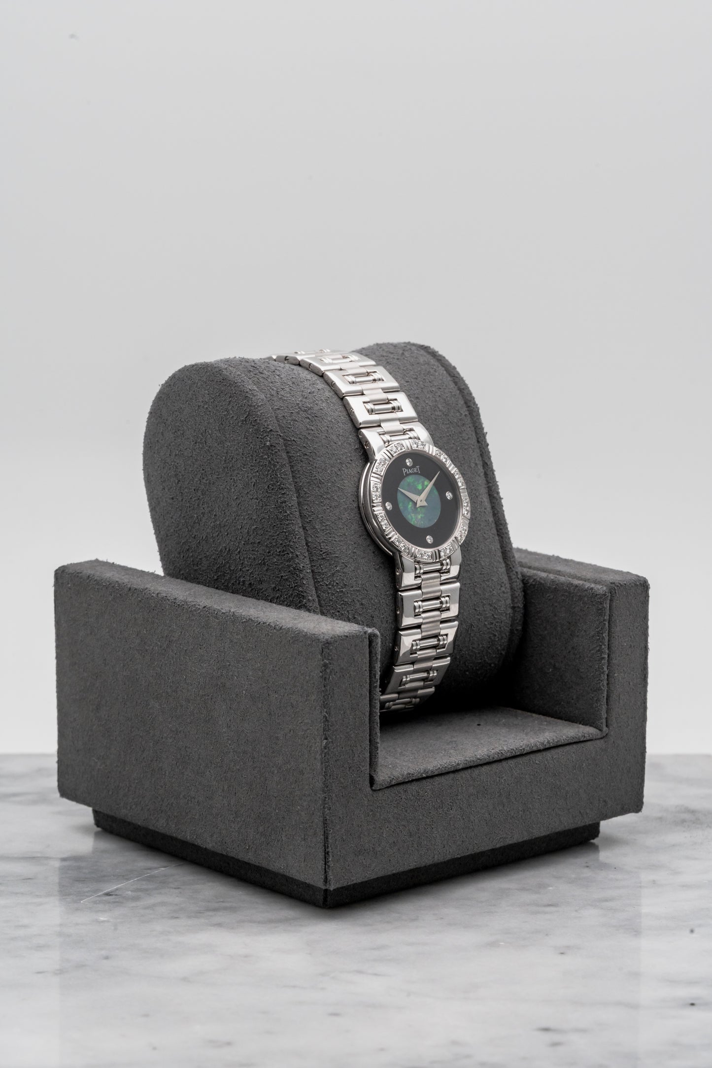 Piaget Dancer 80564 White Gold Opal Onyx Dial with Diamonds
