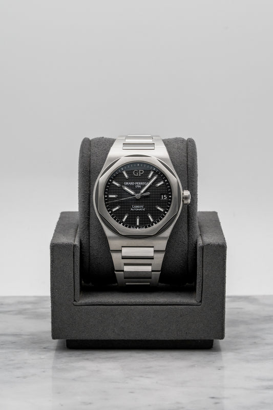 Girard-Perregaux Laureato 81010-11-634-11A, Black Dial