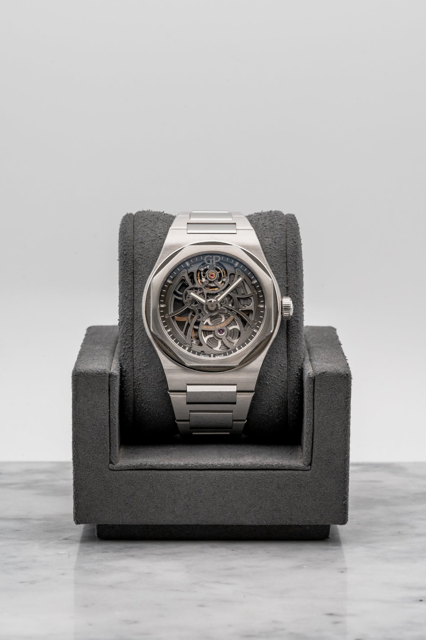 Girard-Perregaux Laureato Skeleton 81015-11-001-11A