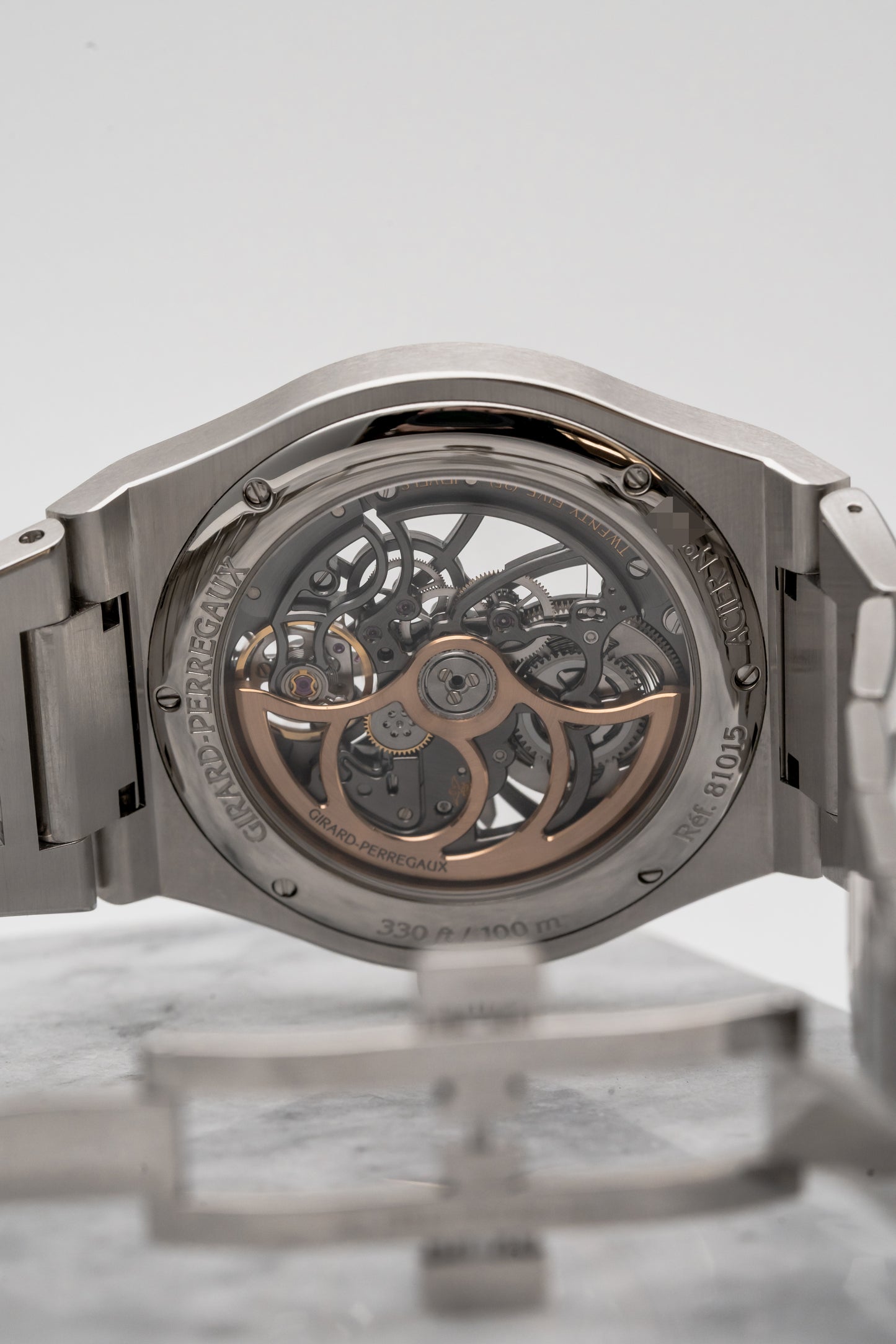 Girard-Perregaux Laureato Skeleton 81015-11-001-11A