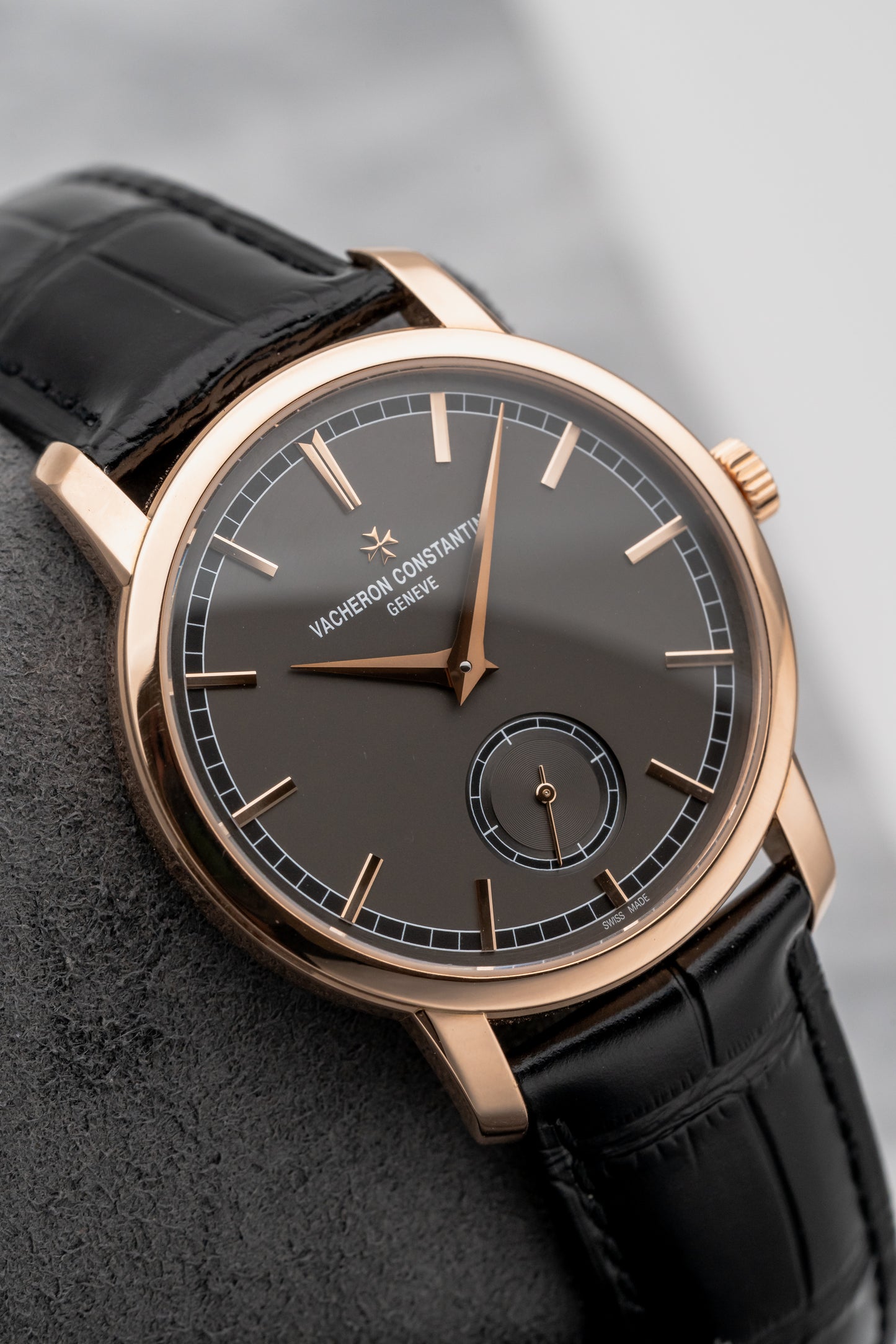 Vacheron Constantin Traditionnelle 82172/000R-B402 Grey Dial Black Strap