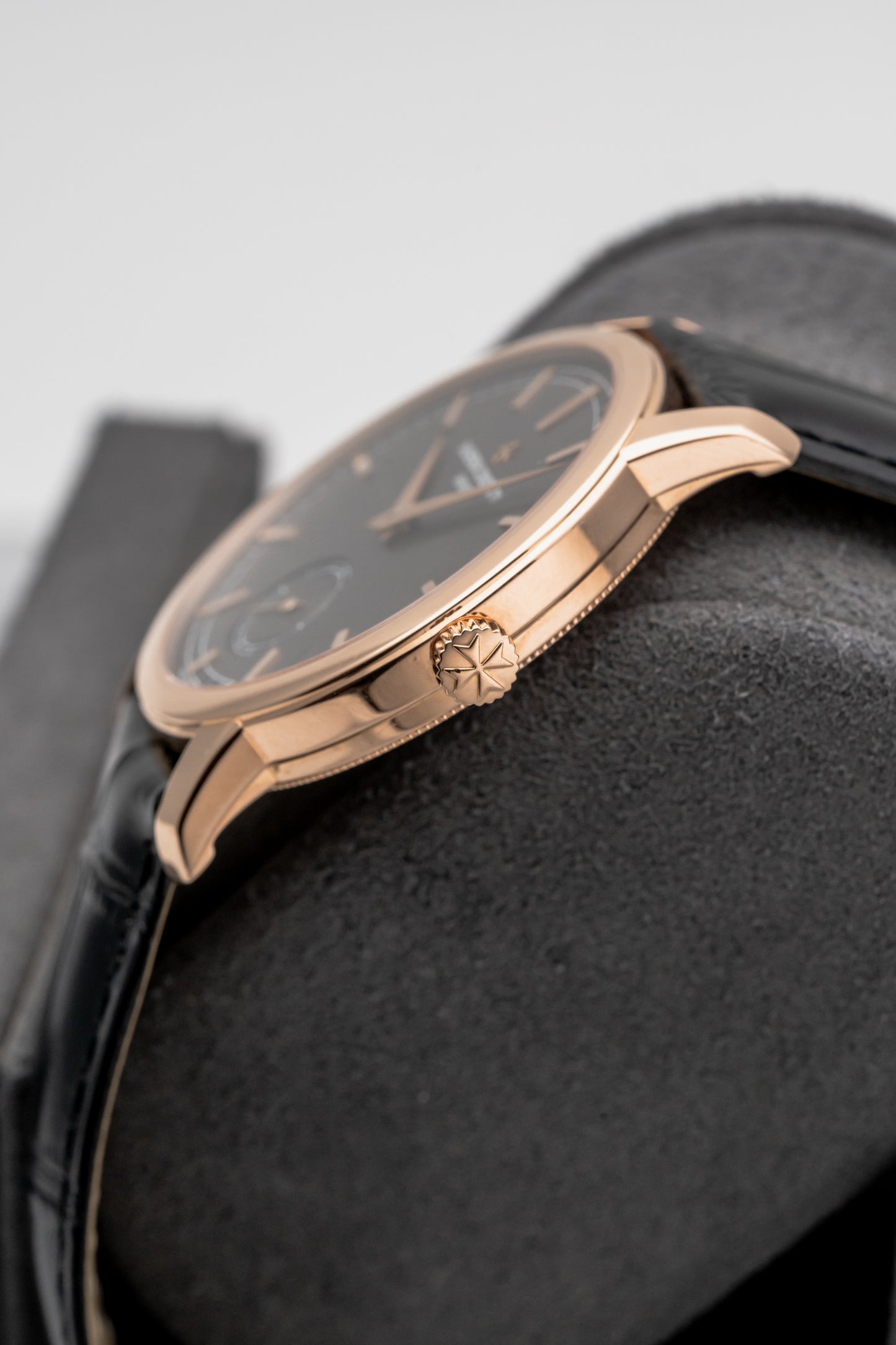 Vacheron Constantin Traditionnelle 82172/000R-B402 Grey Dial Black Strap