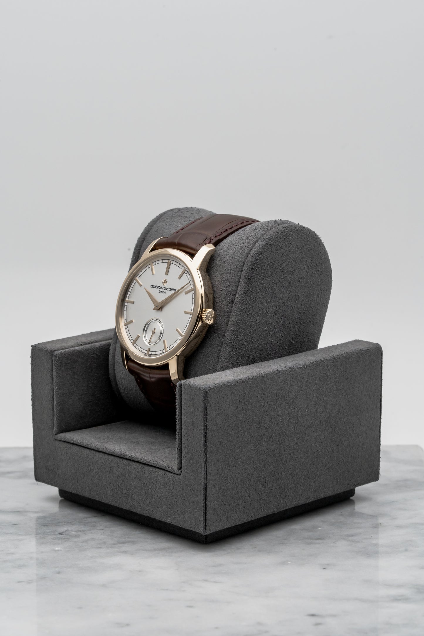 Vacheron Constantin Traditionnelle 82172/000R-9382 Silver-Toned Opaline Dial