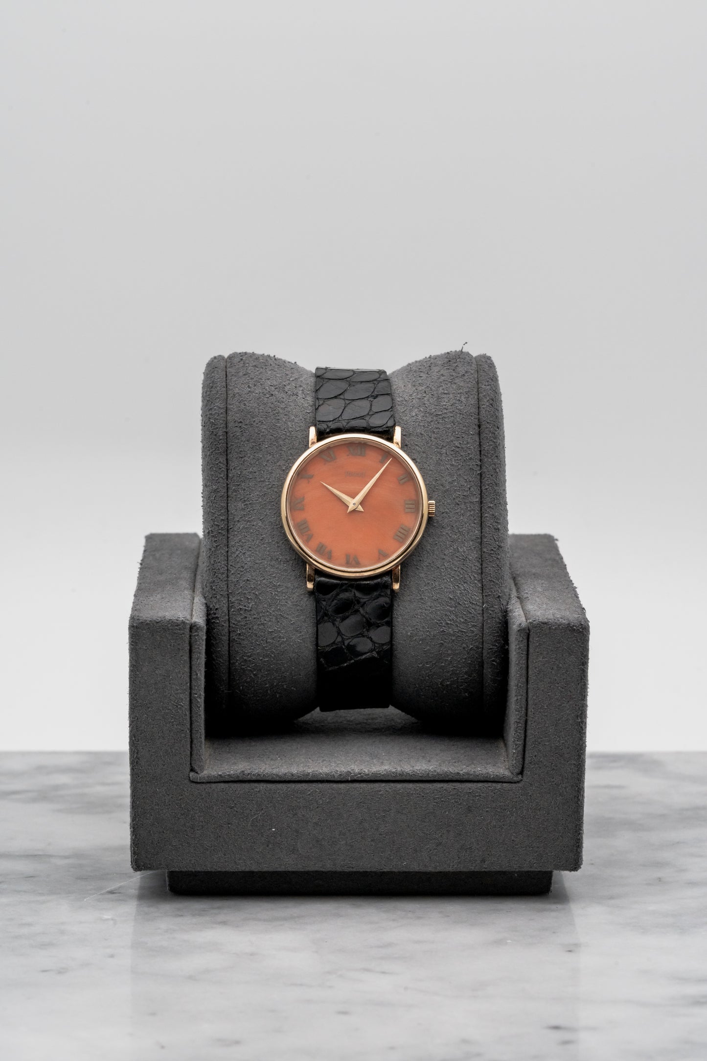 Piaget Ladies 9015, Coral Dial