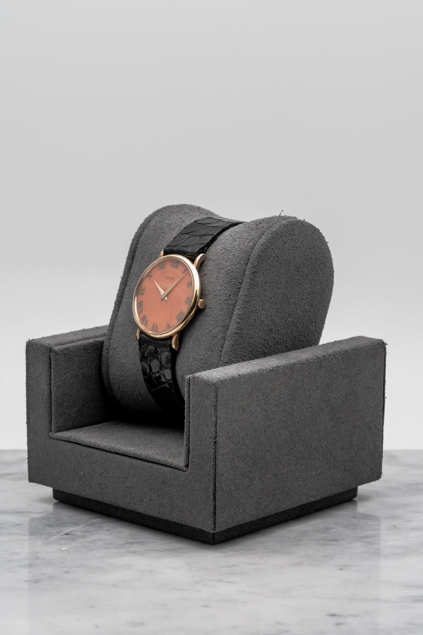 Piaget Ladies 9015, Coral Dial