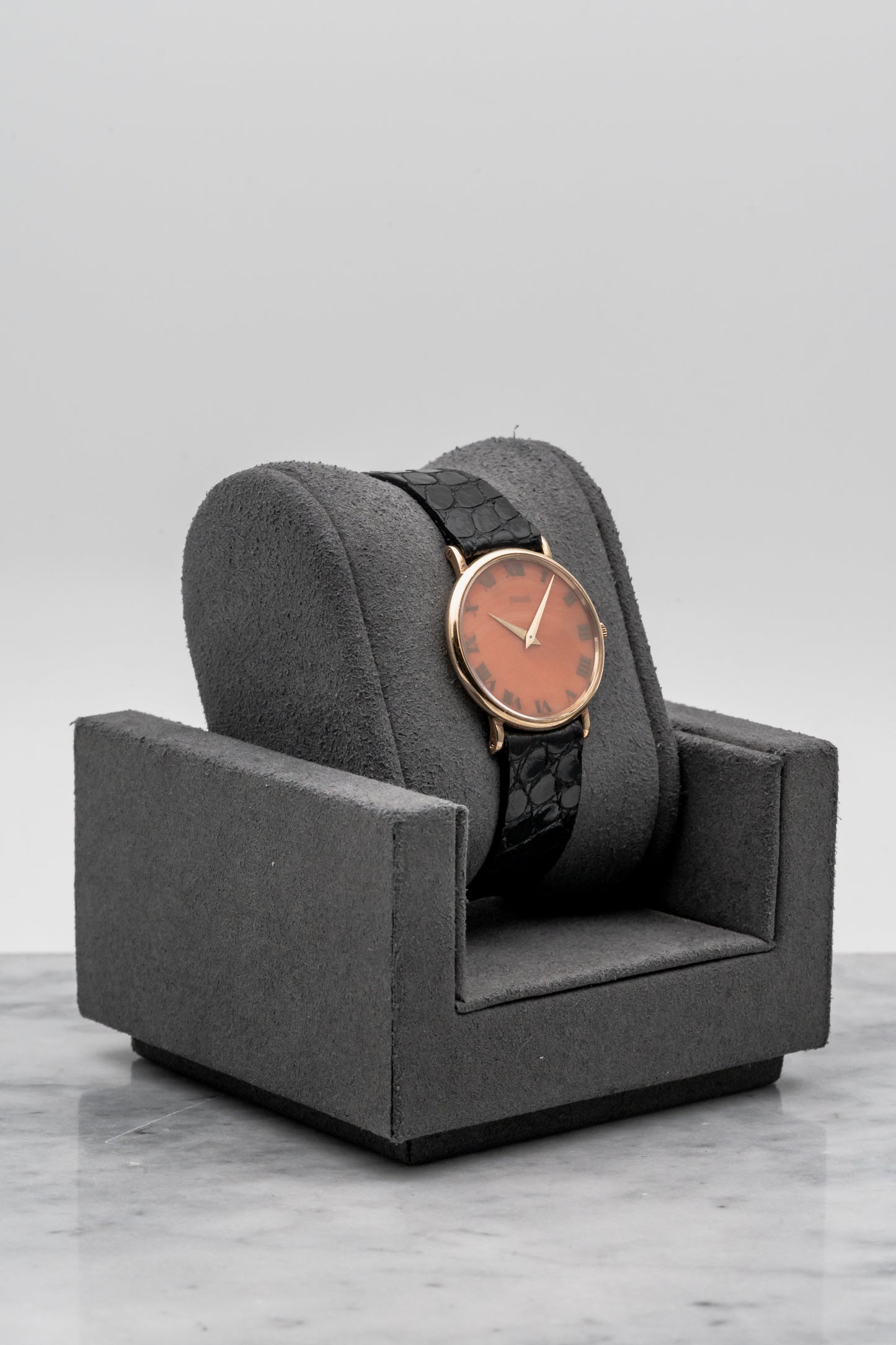 Piaget Ladies 9015, Coral Dial