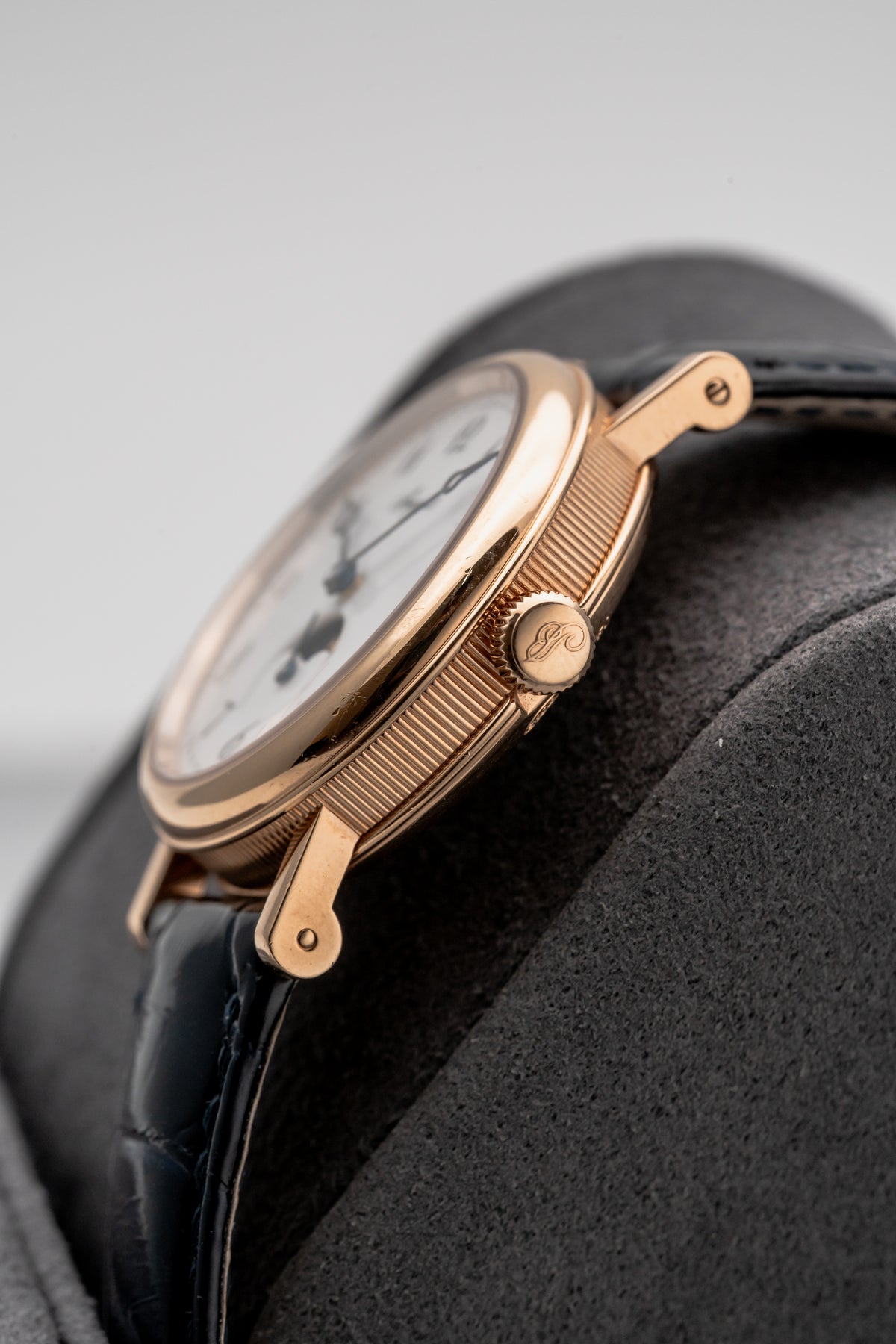 Breguet Classique Moonphase Enamel Dial 9087BR/29/964 White Grand Feu Dial