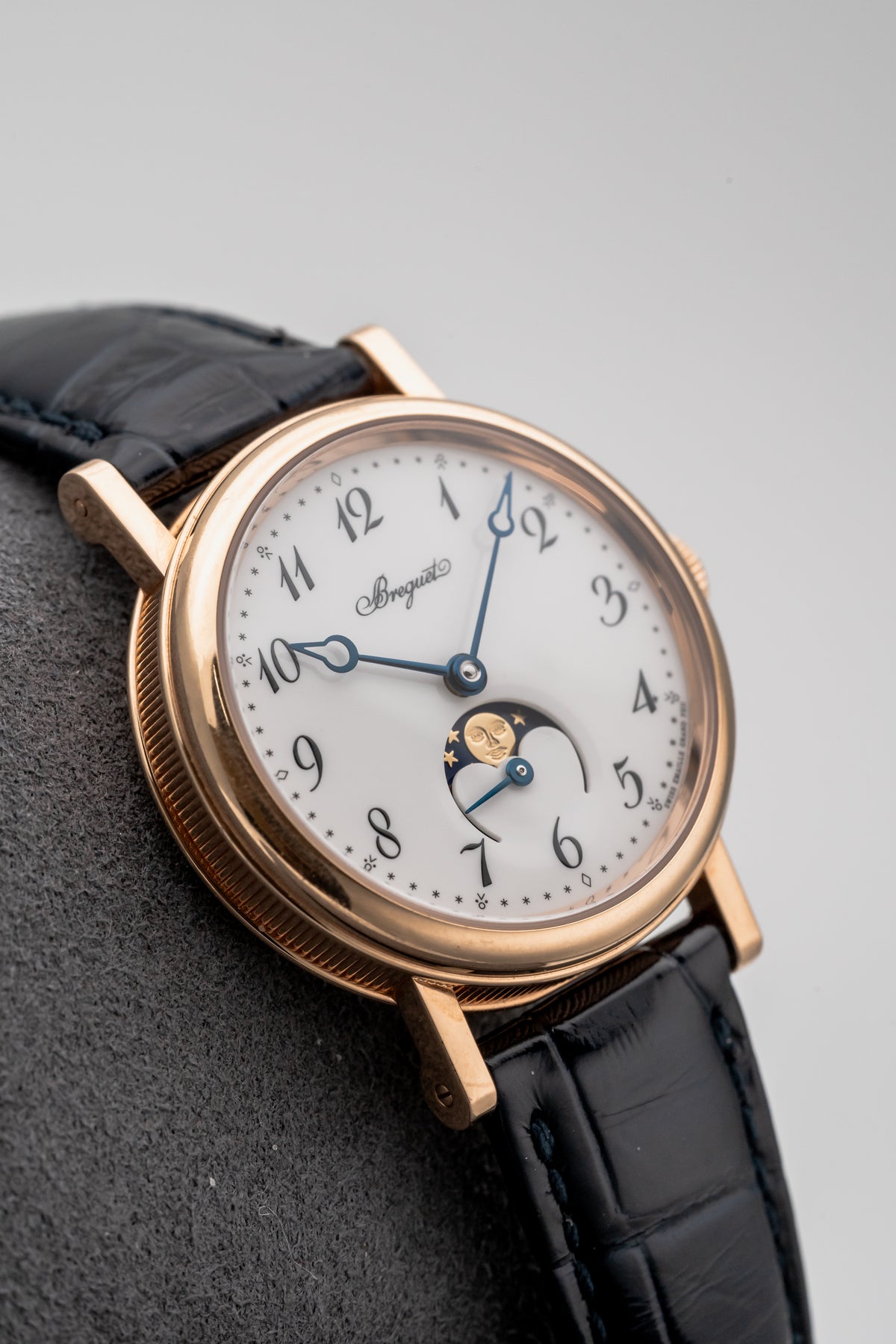Breguet Classique Moonphase Enamel Dial 9087BR/29/964 White Grand Feu Dial
