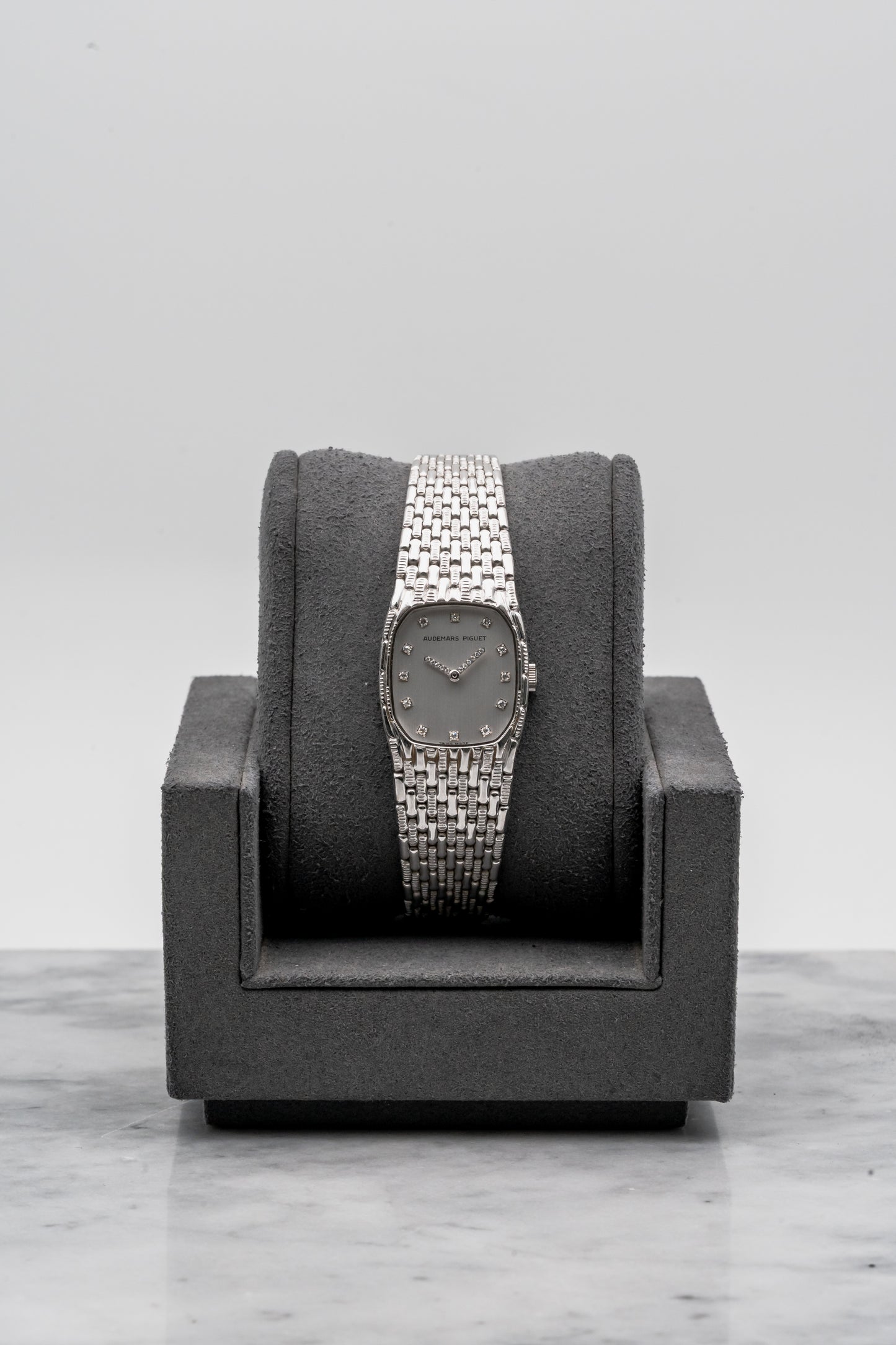 Audemars Piguet Ladies Cobra Diamond Index White Gold Manual-Winding