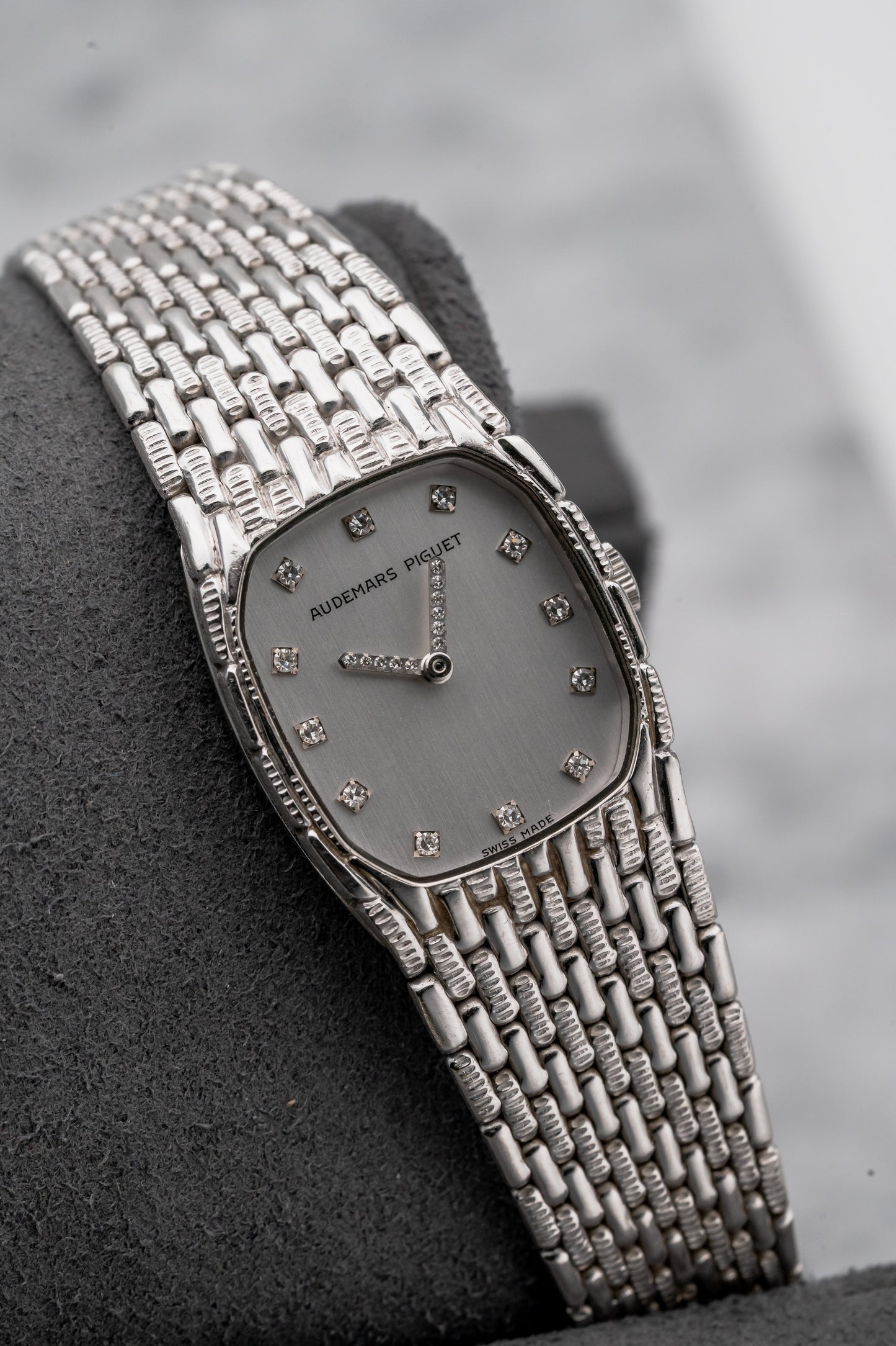 Audemars Piguet Ladies Cobra Diamond Index White Gold Manual-Winding