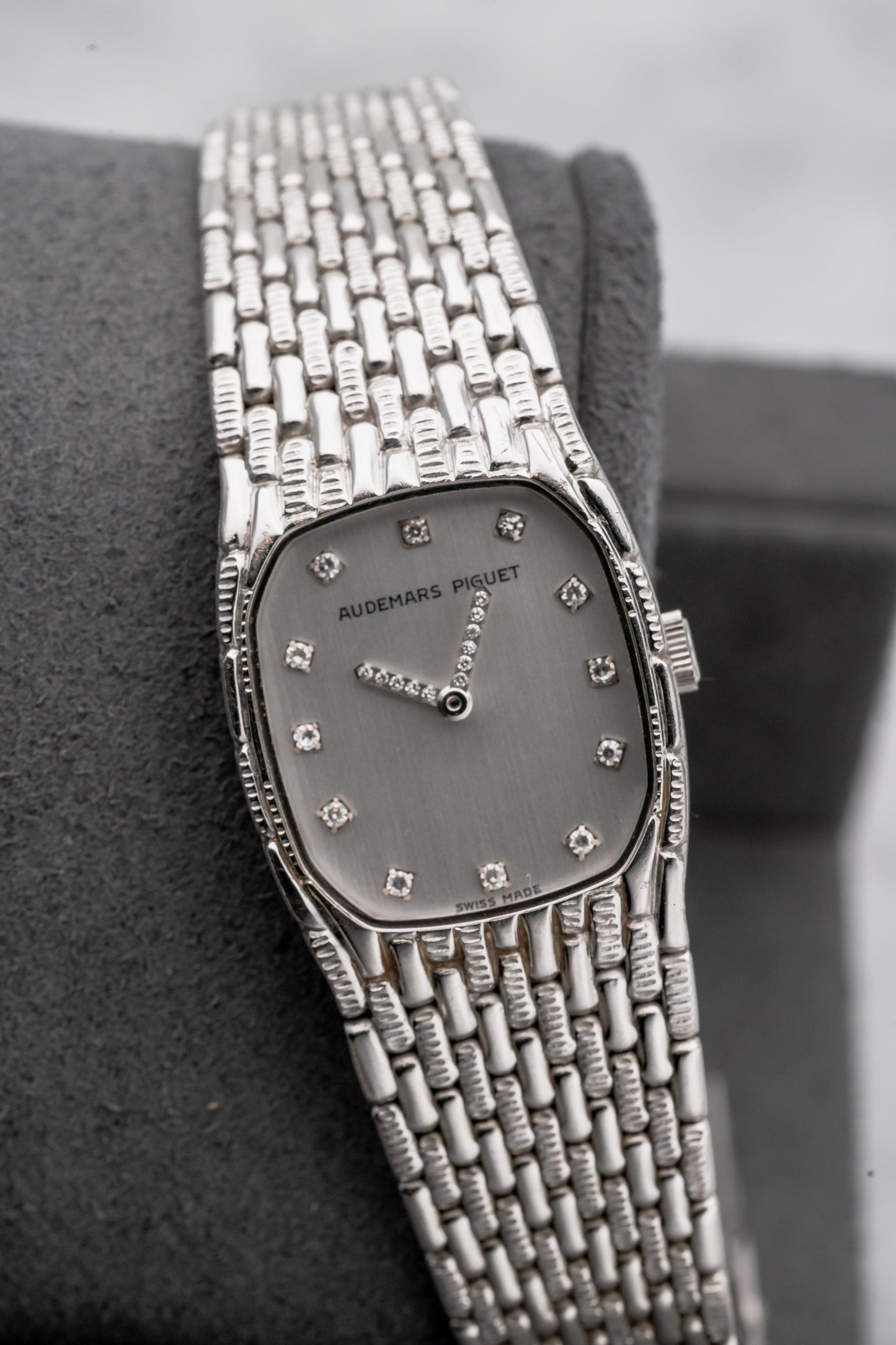 Audemars Piguet Ladies Cobra Diamond Index White Gold Manual-Winding