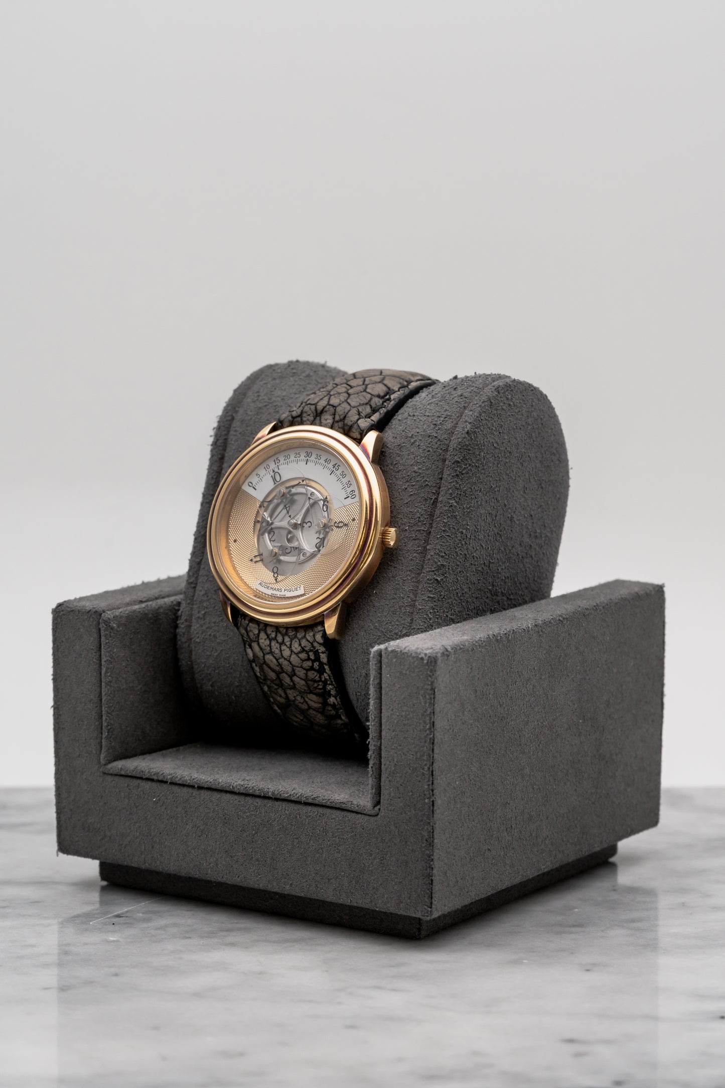 Audemars Piguet Star Wheel 25720BA Gold Guilloché Dial