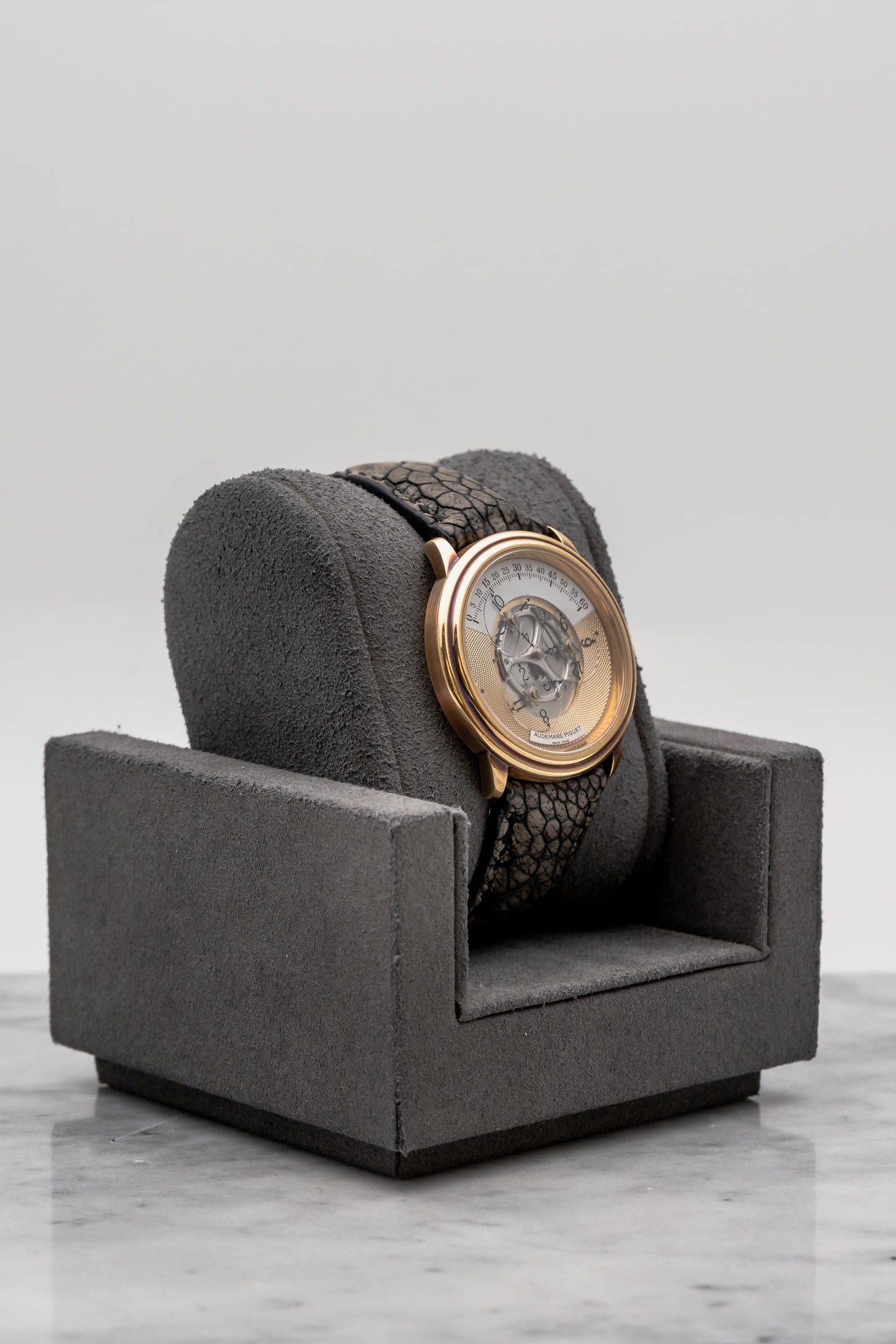 Audemars Piguet Star Wheel 25720BA Gold Guilloché Dial
