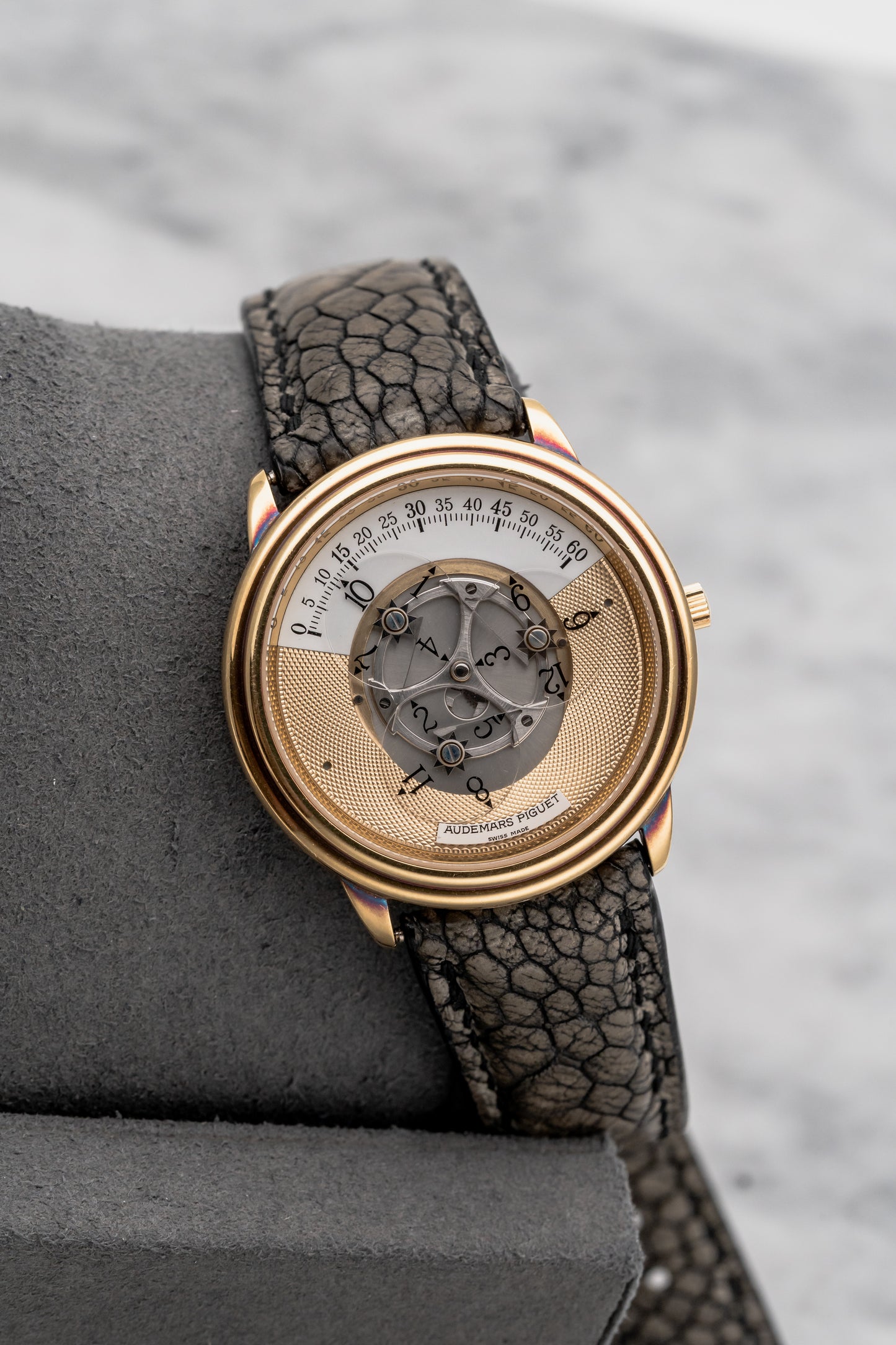 Audemars Piguet Star Wheel 25720BA Gold Guilloché Dial
